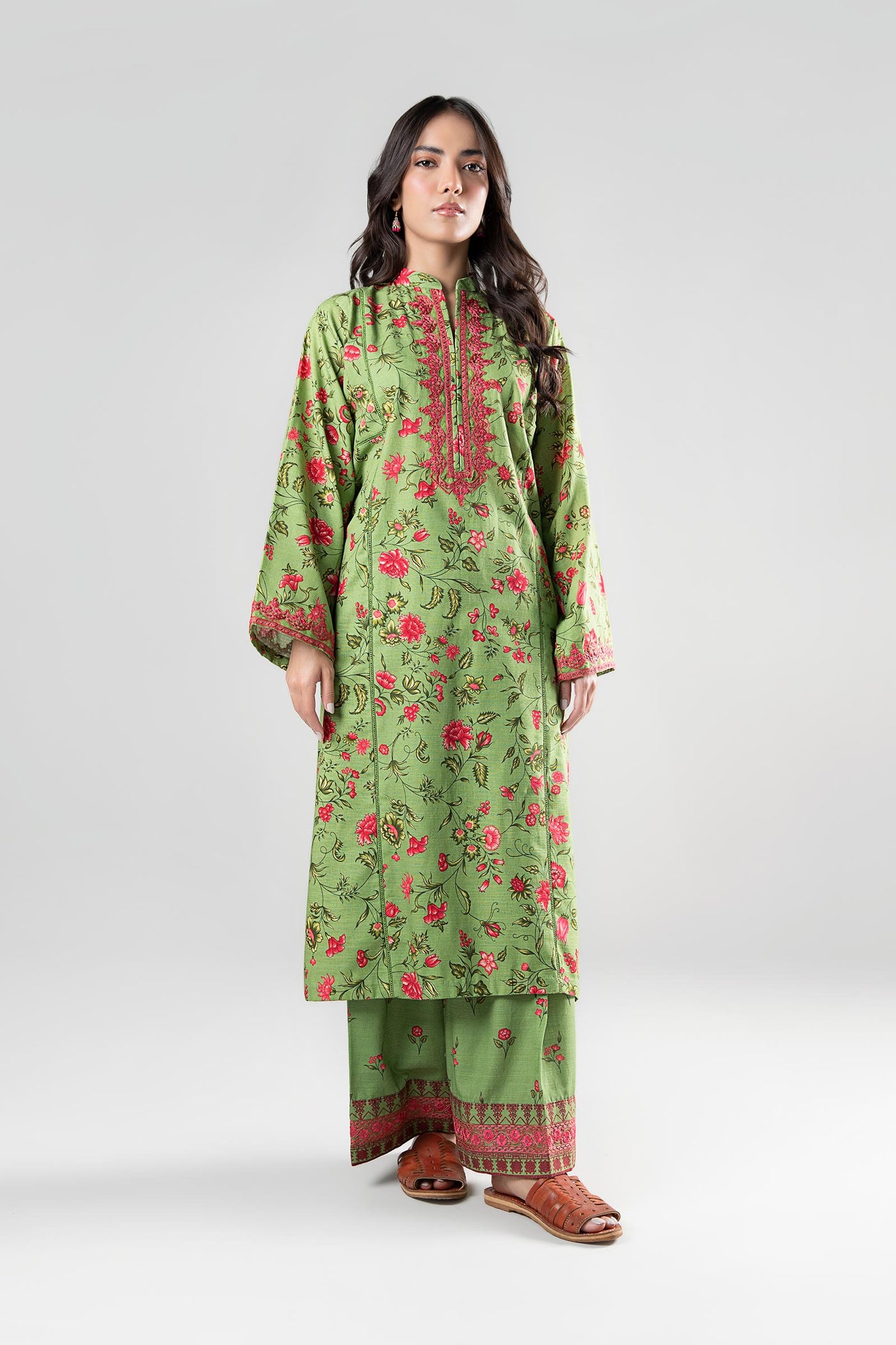 2 Pc Embroidered Khaddar Suit