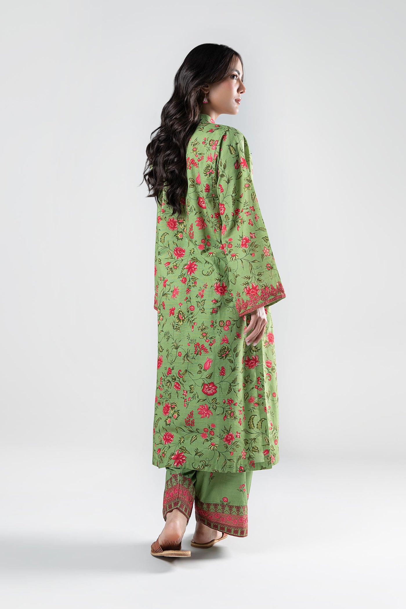 2 Pc Embroidered Khaddar Suit