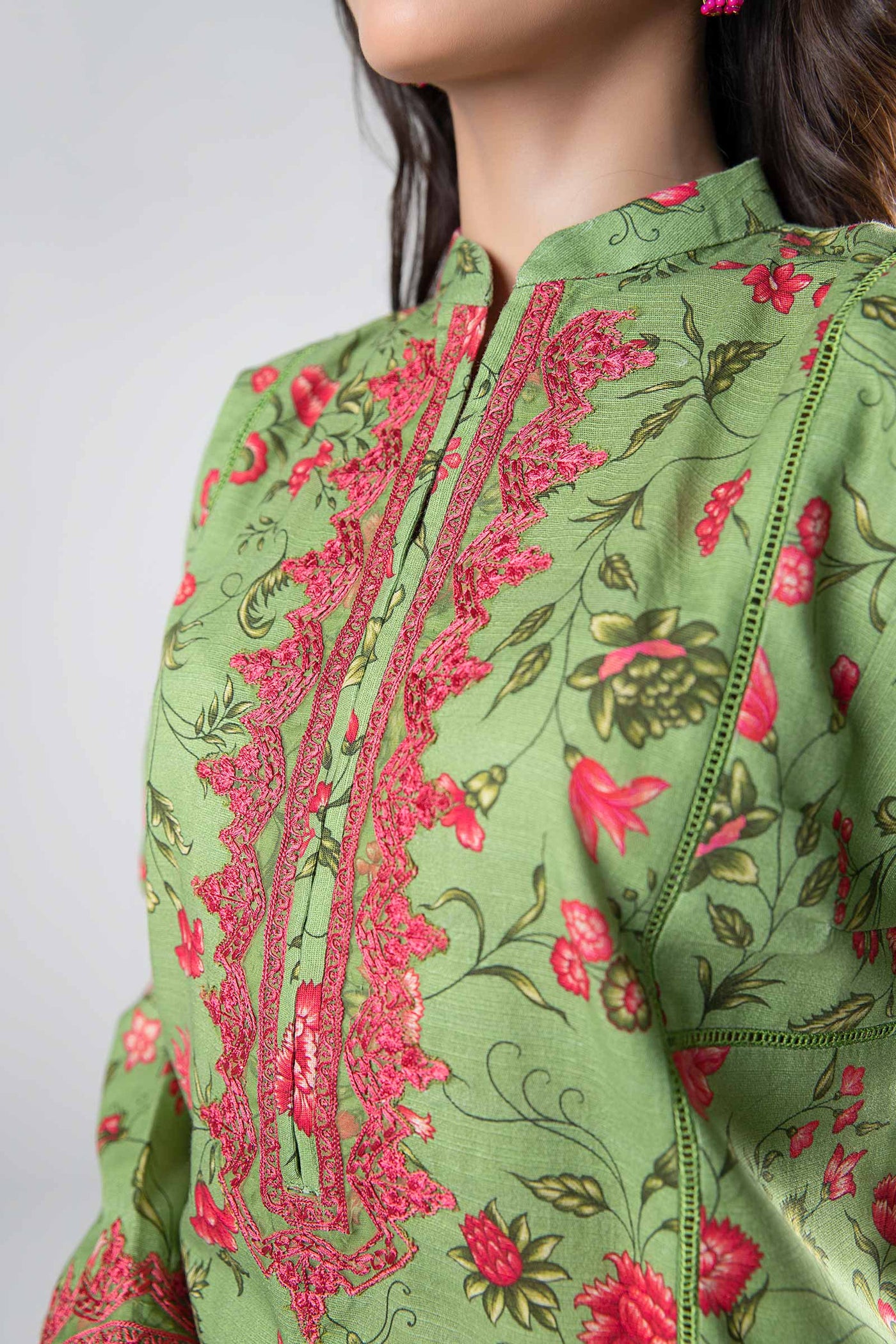 2 Pc Embroidered Khaddar Suit
