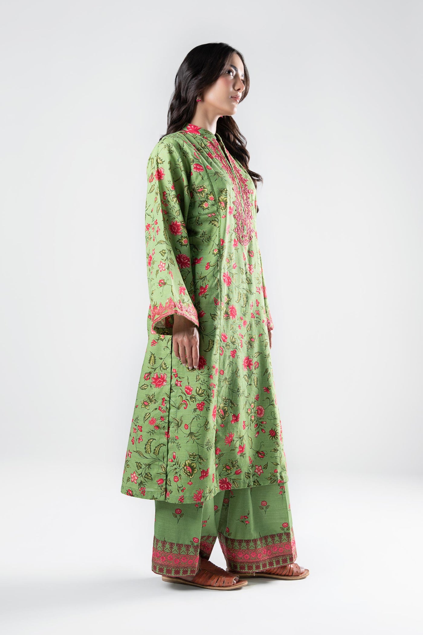 2 Pc Embroidered Khaddar Suit