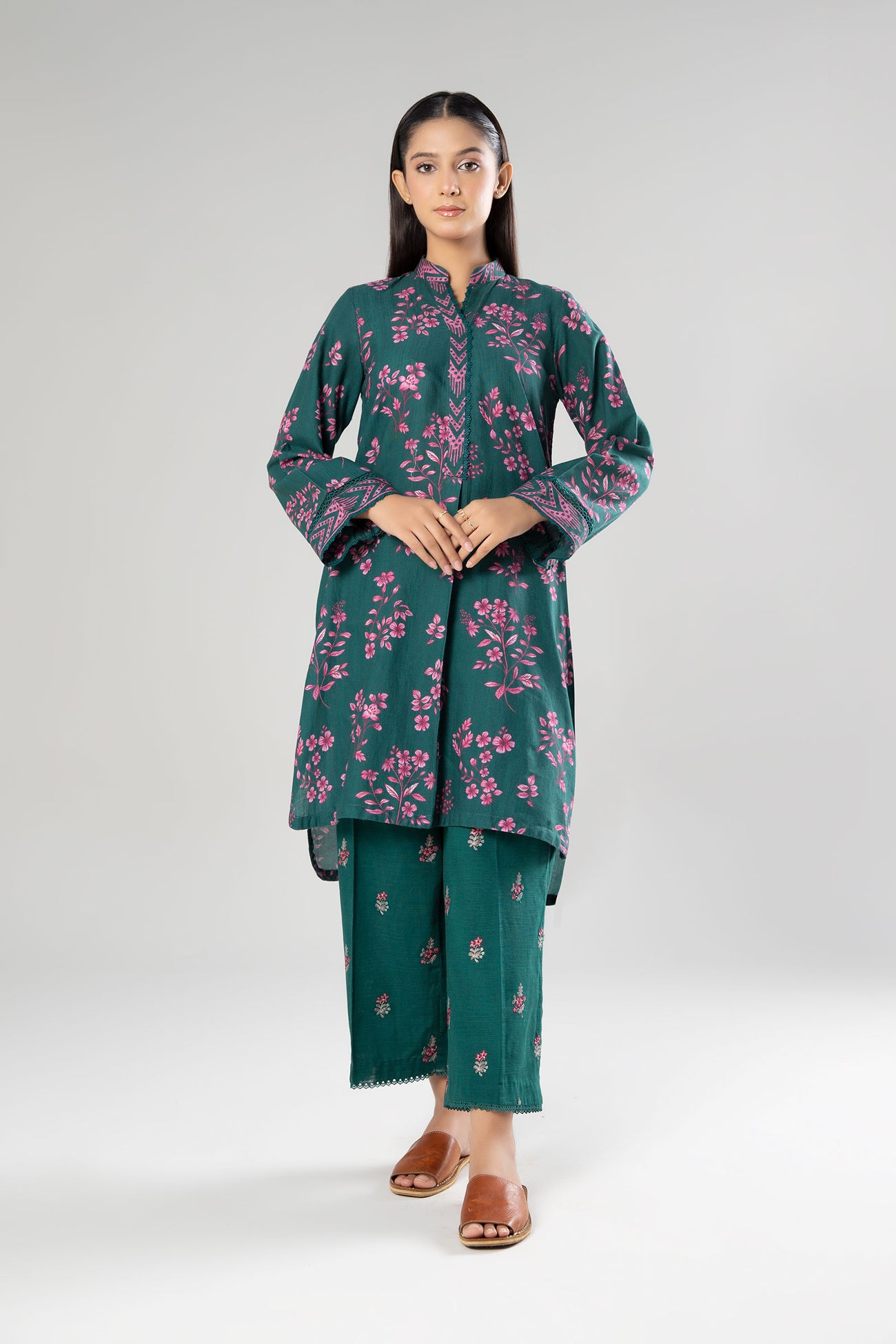 2 Pc Printed Khaddar Suit