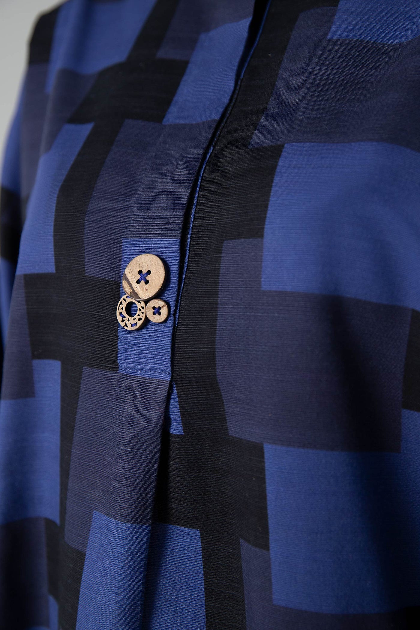 2 Pc Printed Khaddar Suit