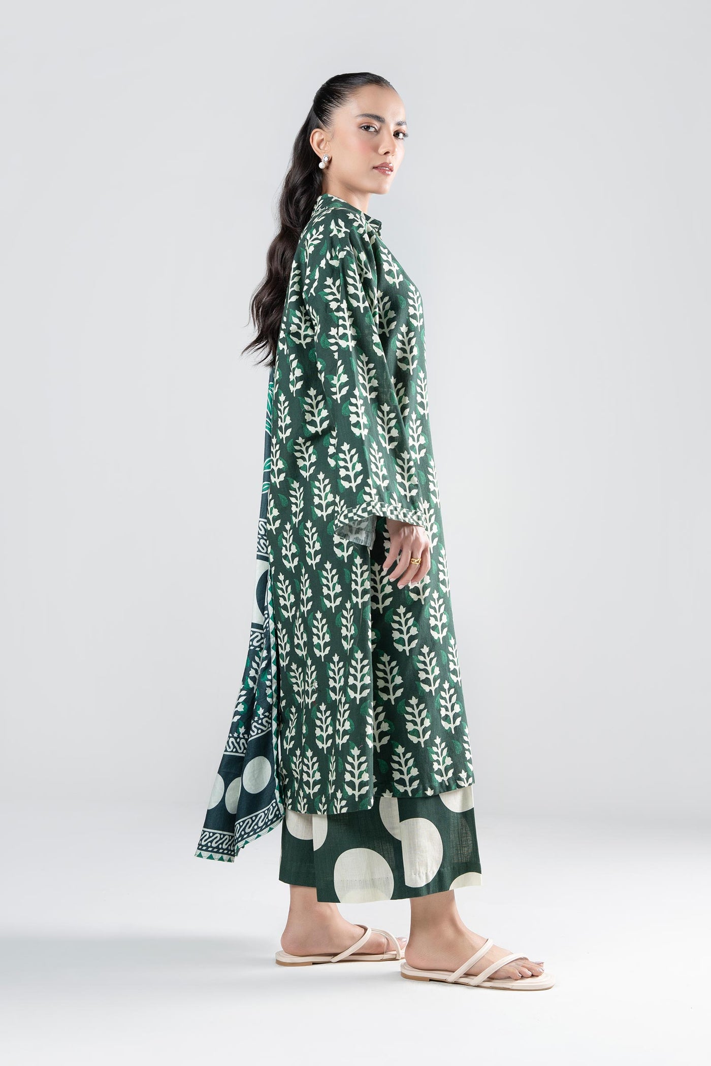 3 Pc Printed Khaddar Suit | MB-WS24-171