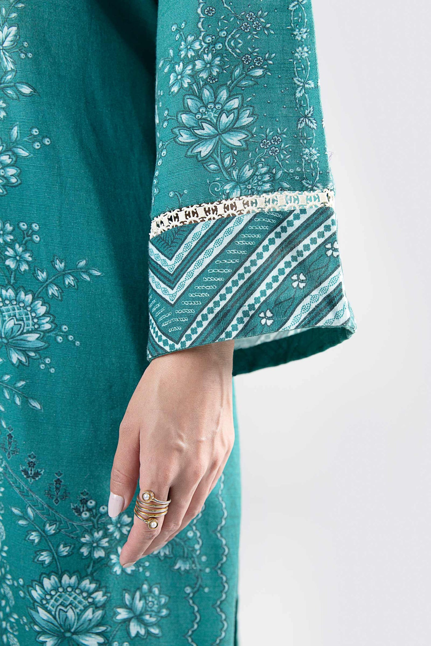 3 Pc Printed Khaddar Suit | MB-WS24-172