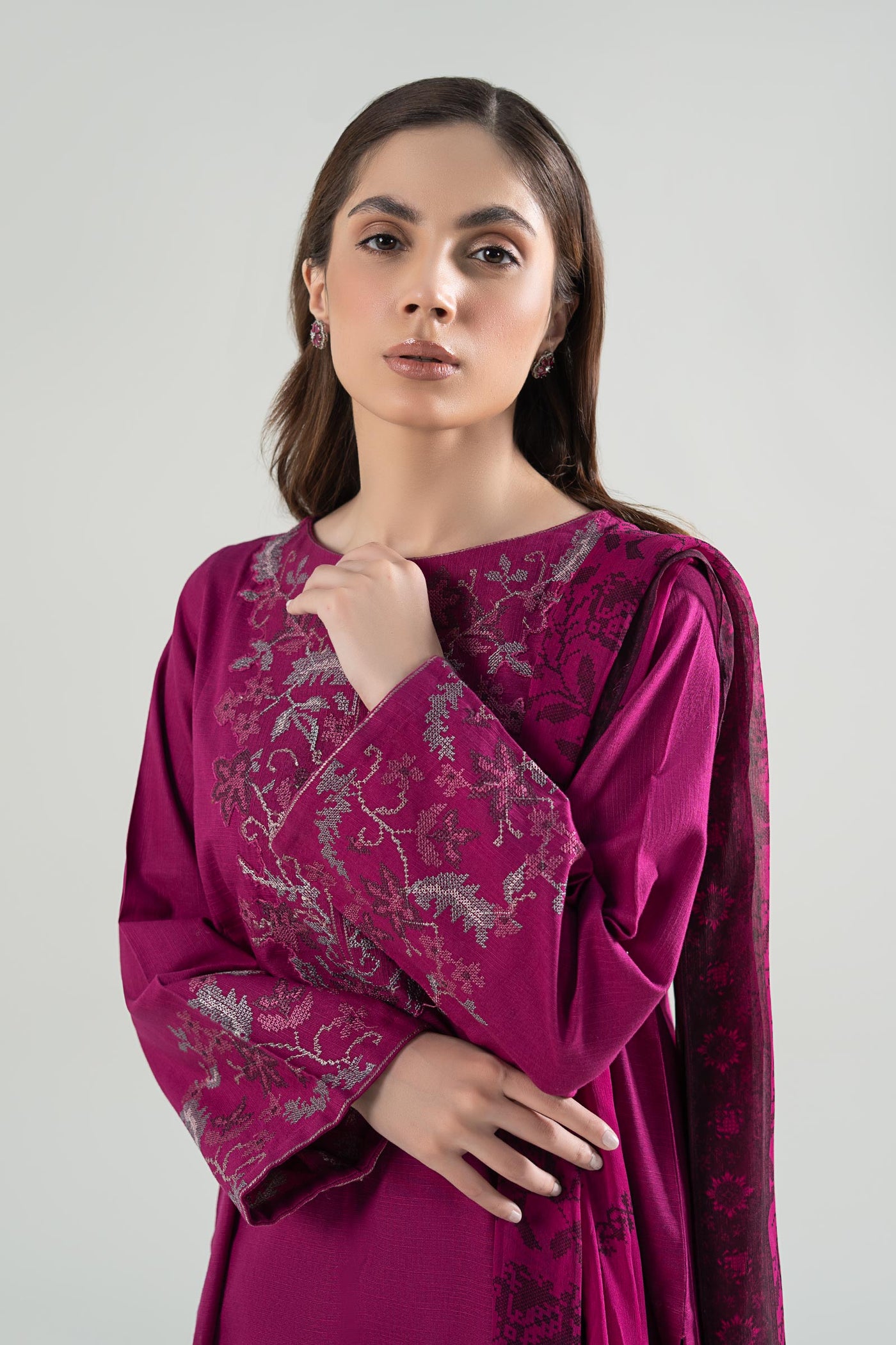 2 Pc Embroidered Khaddar Suit