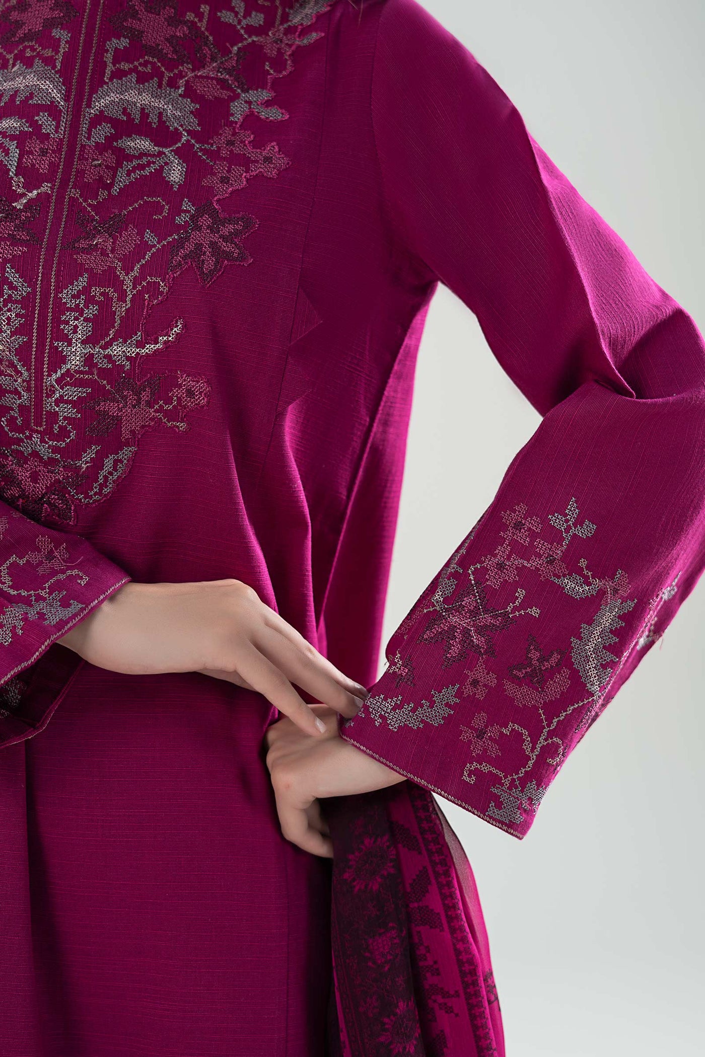 2 Pc Embroidered Khaddar Suit