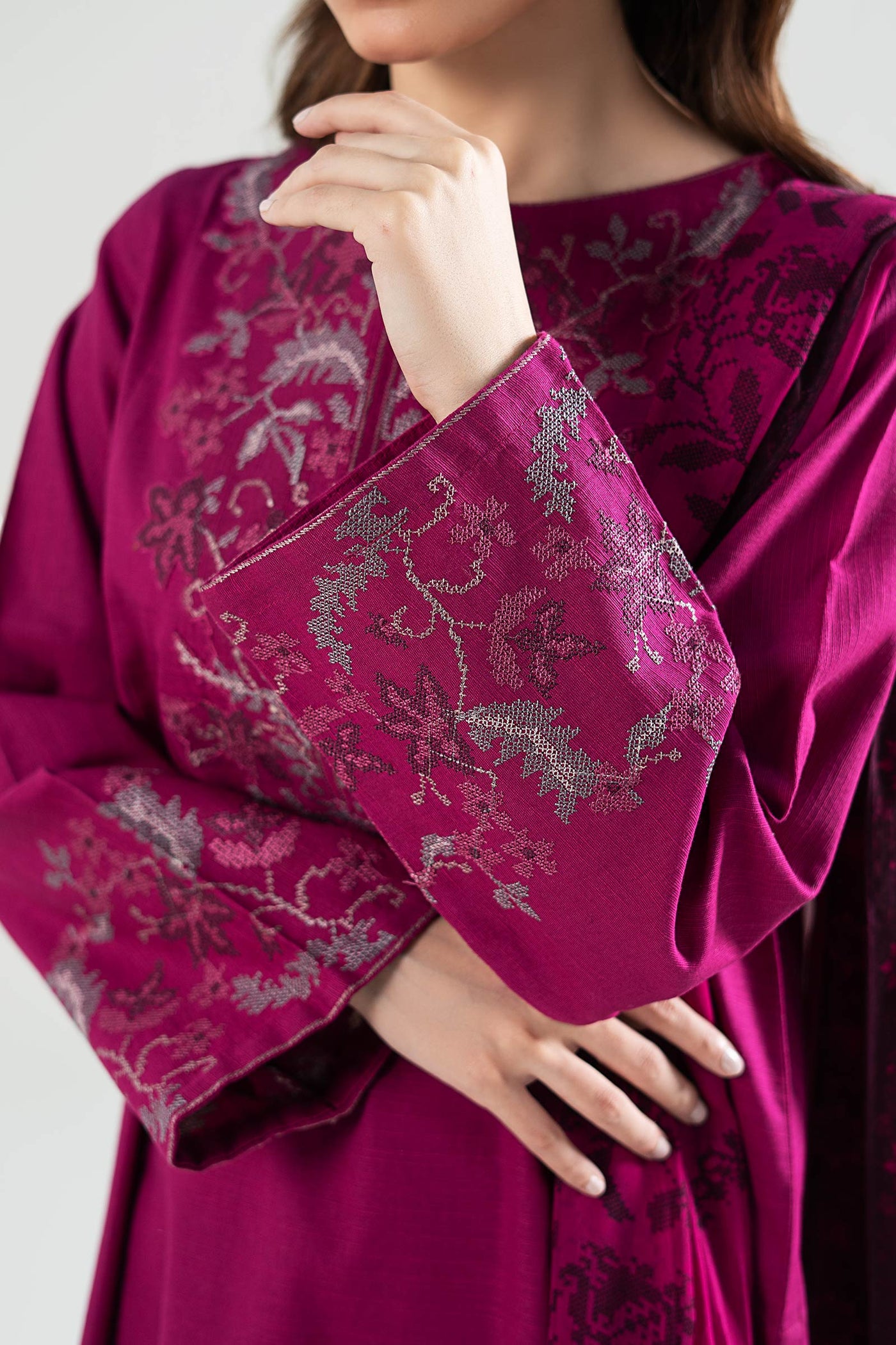 2 Pc Embroidered Khaddar Suit