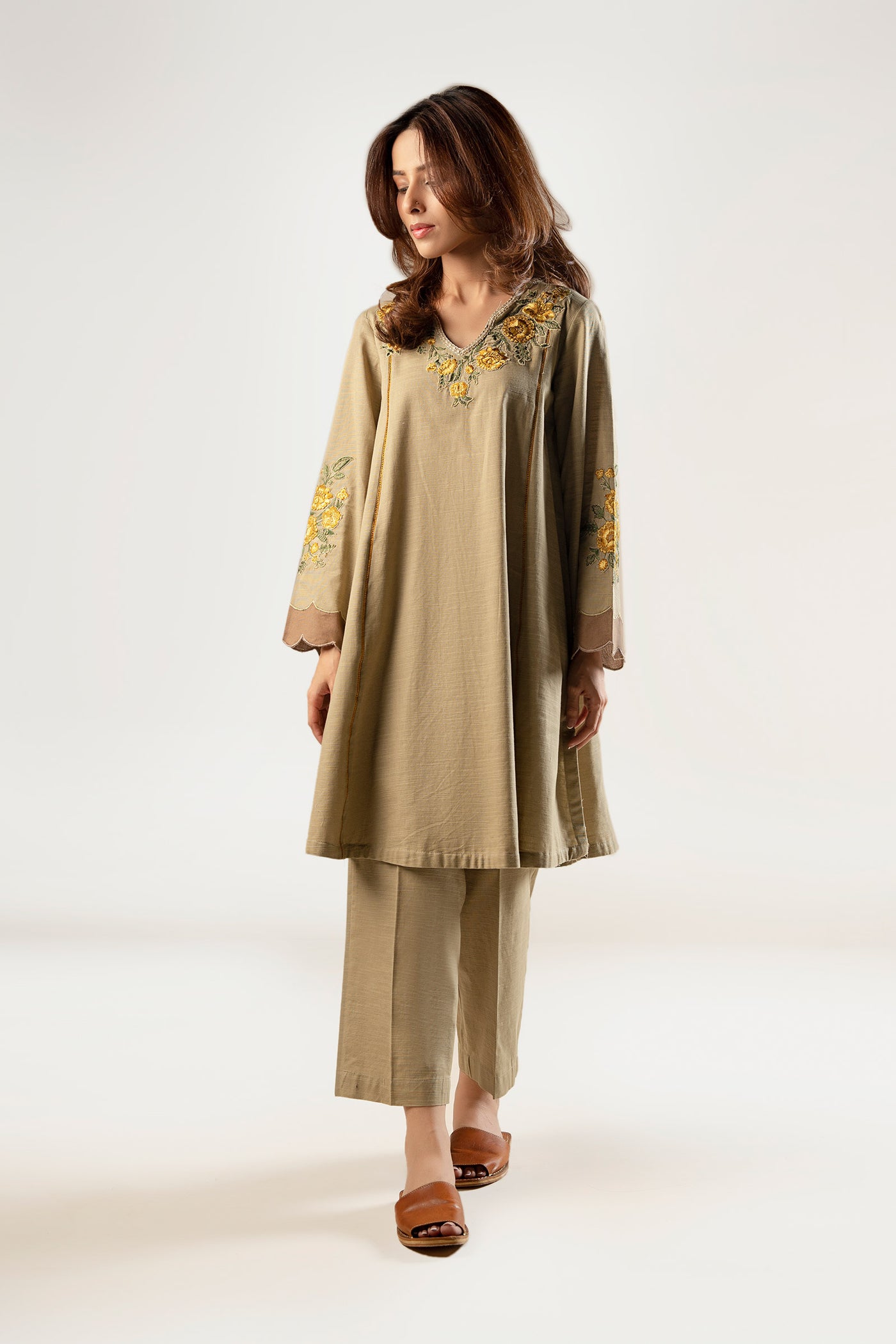 2 Pc Embroidered Khaddar Suit