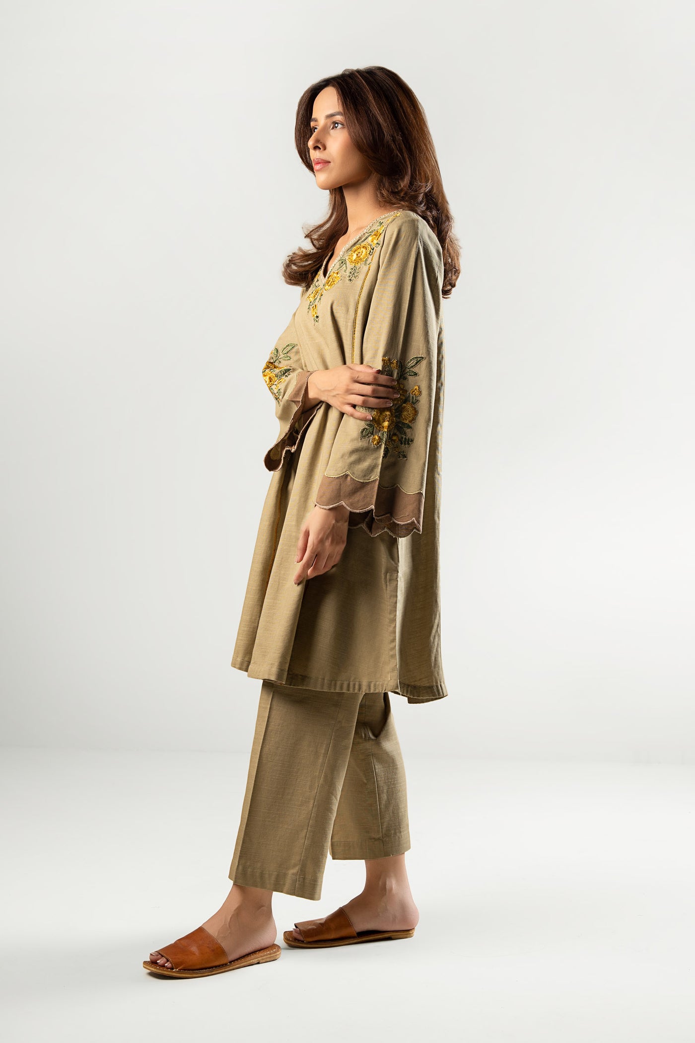 2 Pc Embroidered Khaddar Suit