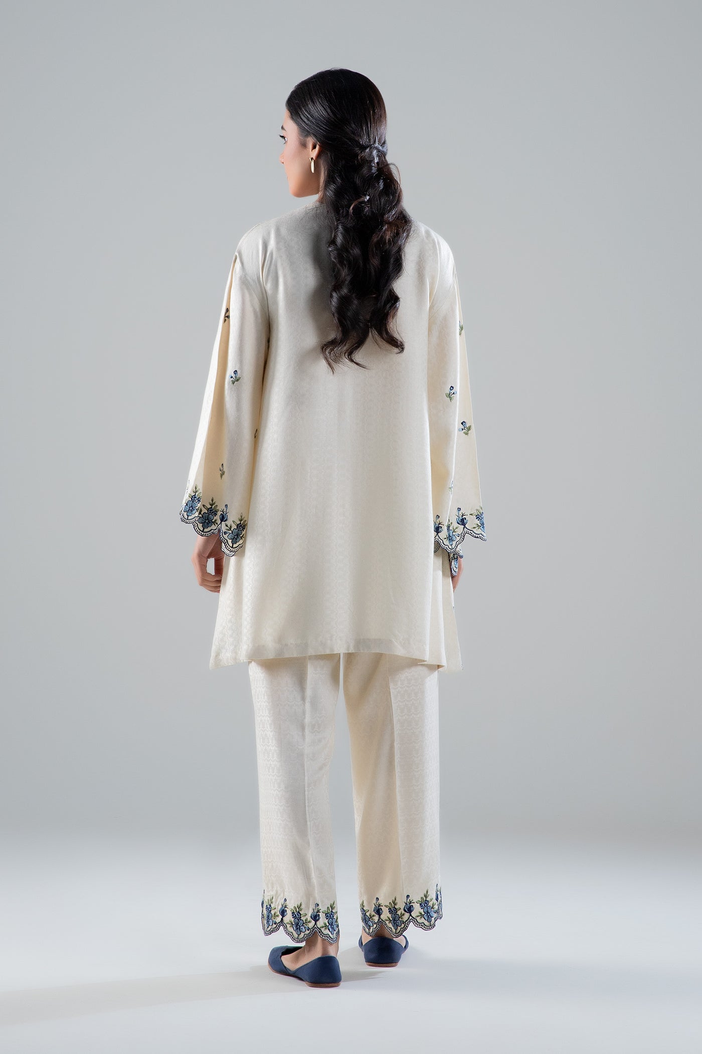 2 Pc Embroidered Linen Suit