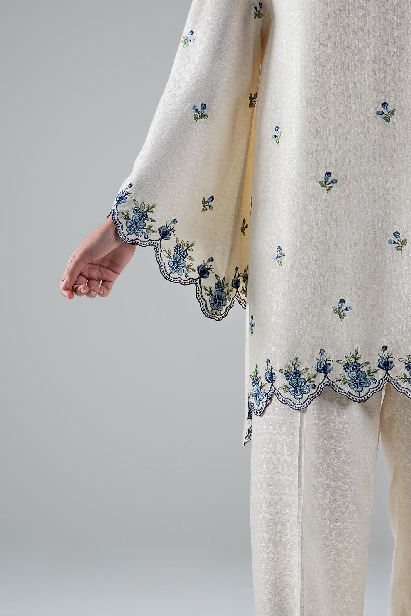 2 Pc Embroidered Linen Suit