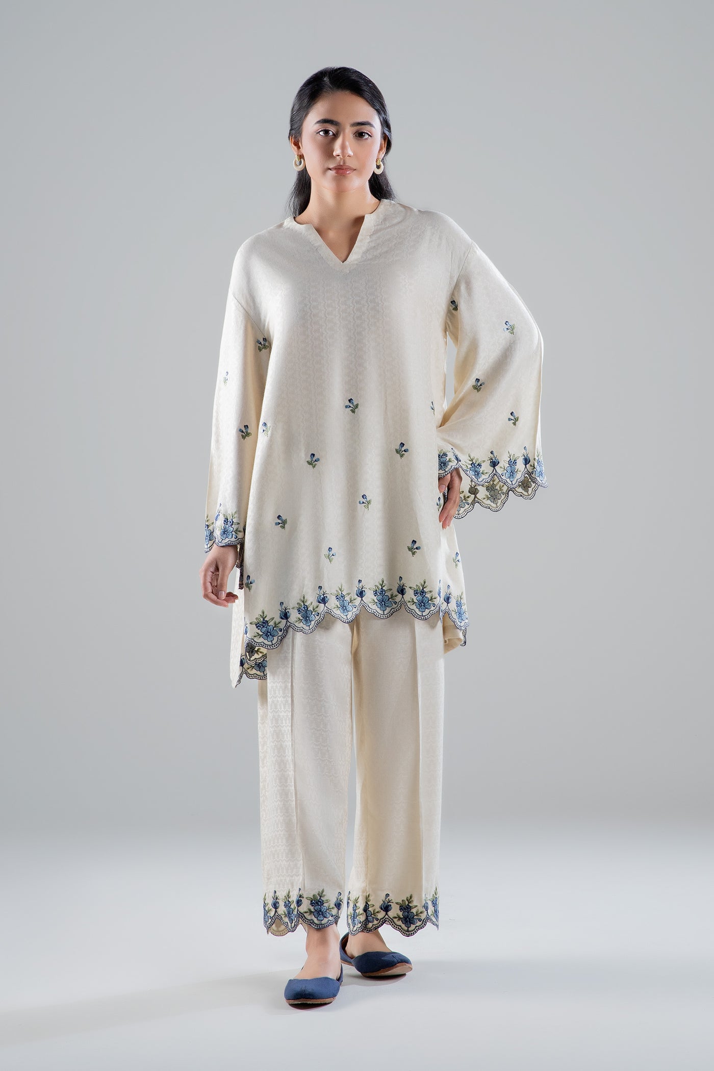 2 Pc Embroidered Linen Suit