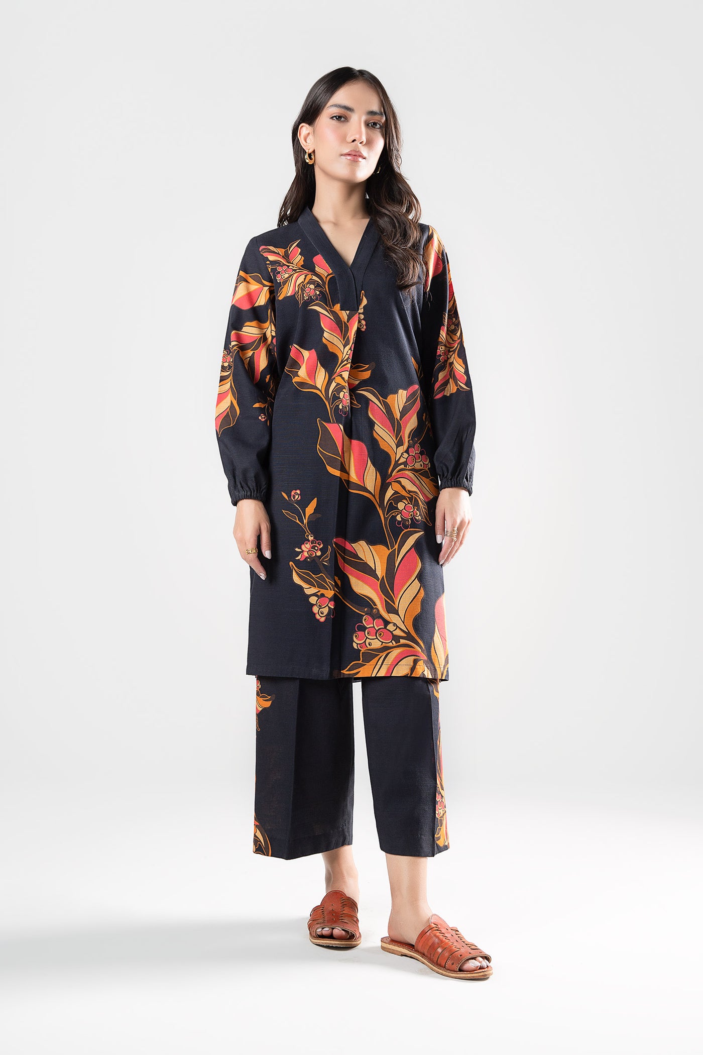 2 Pc Printed Khaddar Suit