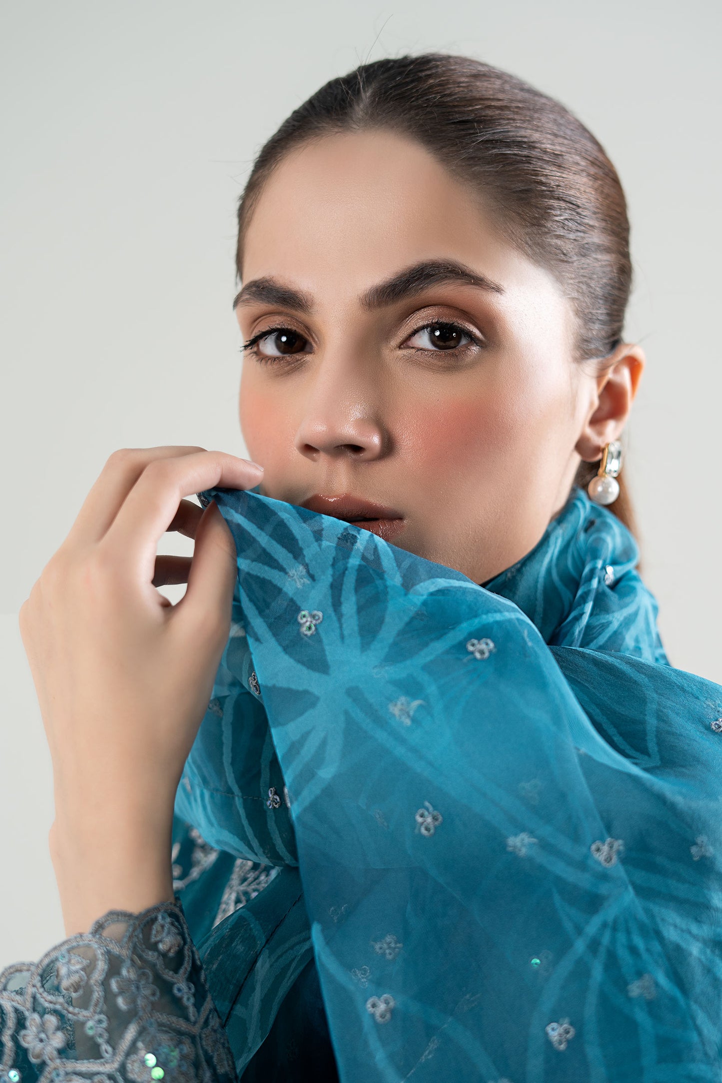 3 Pc Embroidered Karandi Suit