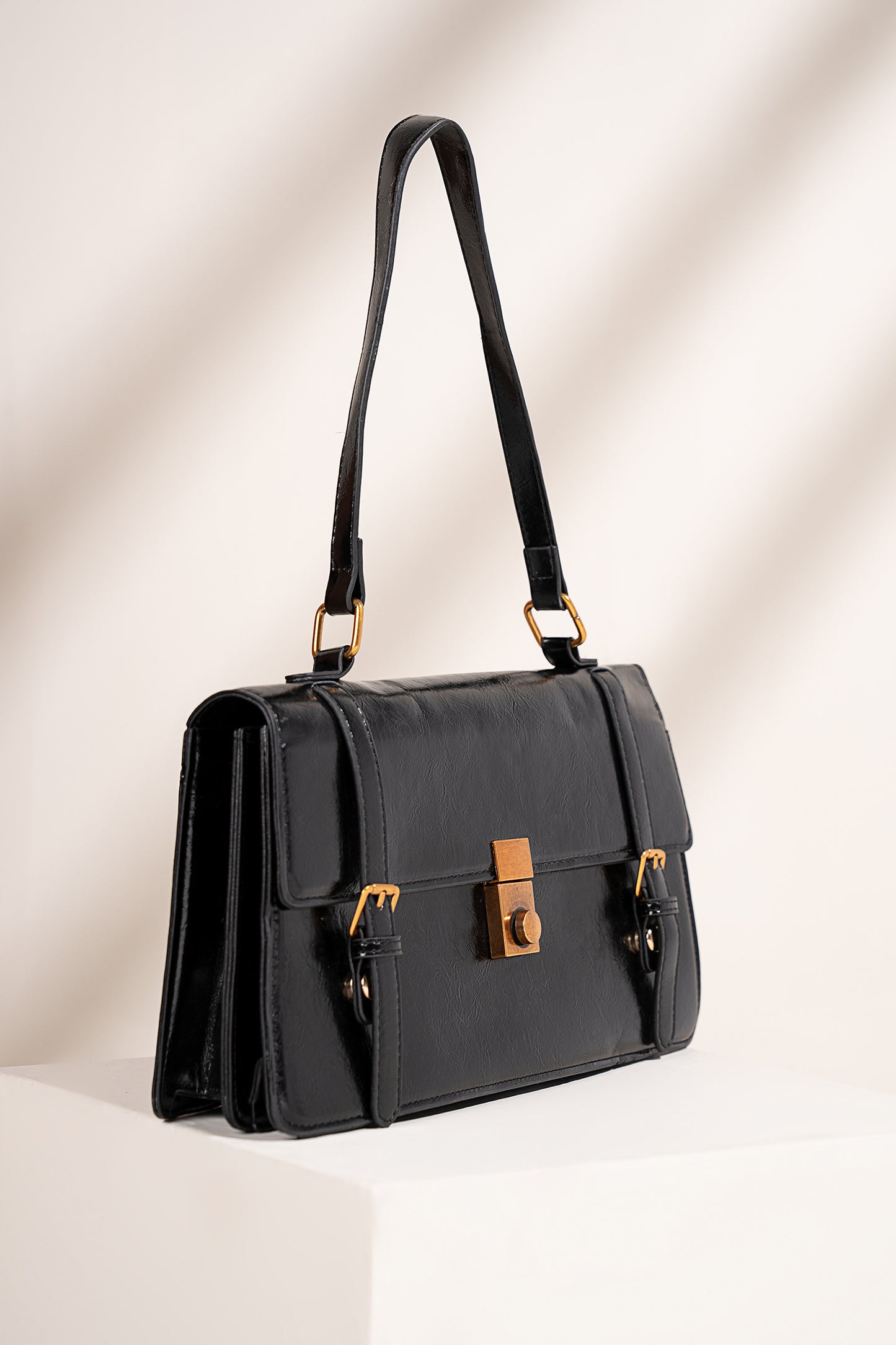Elongated Handle Bag