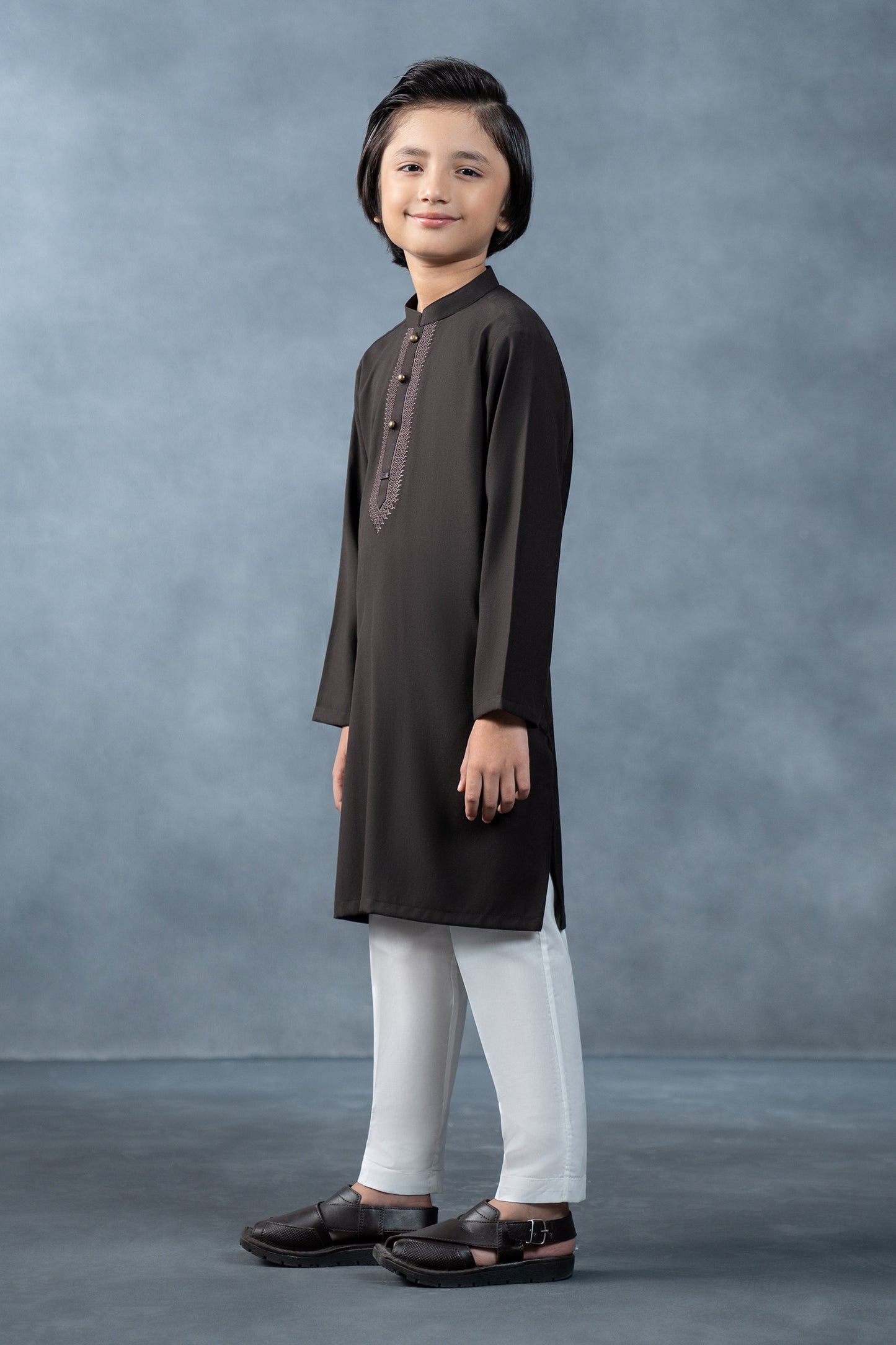 Embroidered Blended Kurta