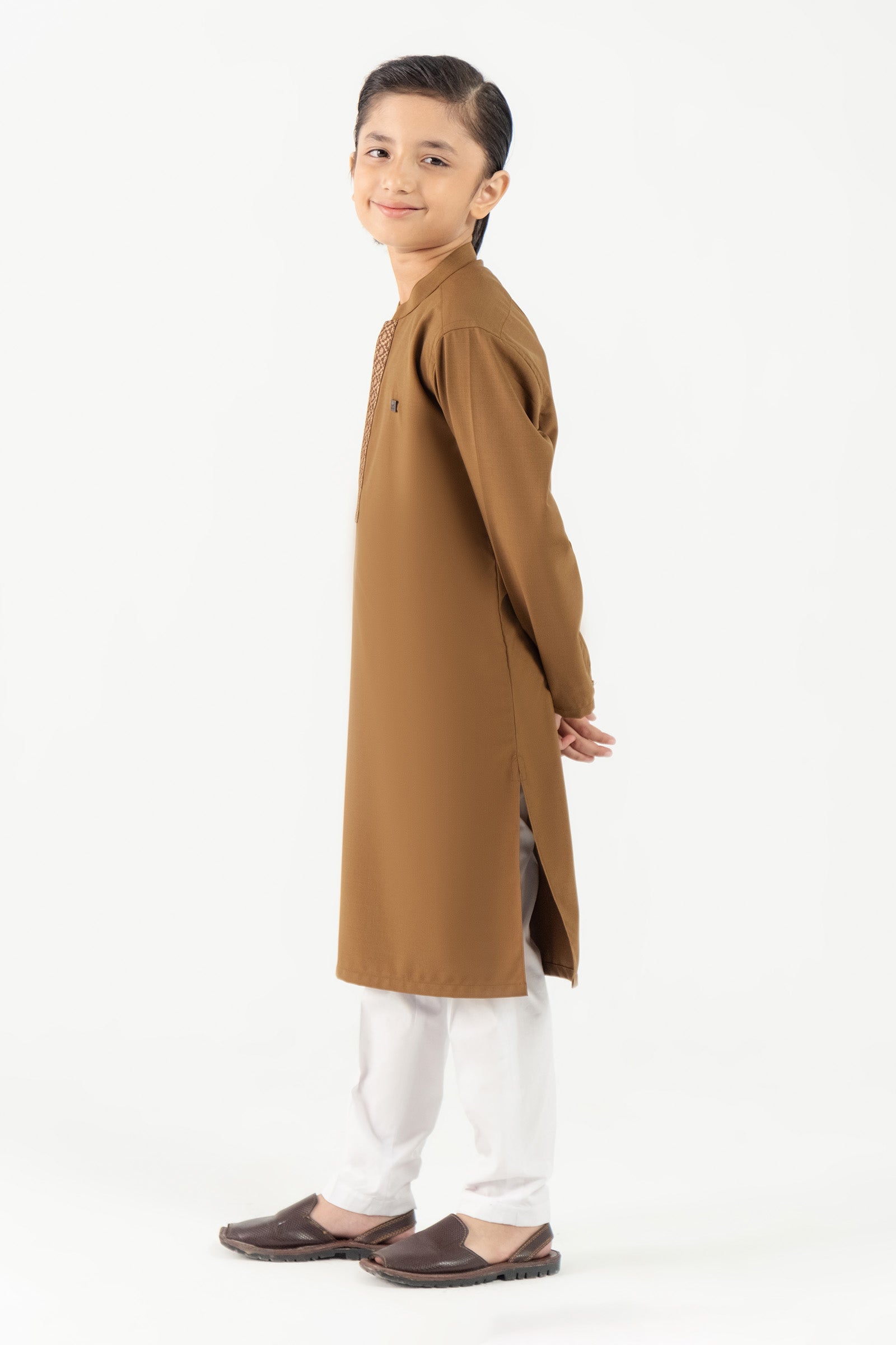 Embroidered Blended Kurta
