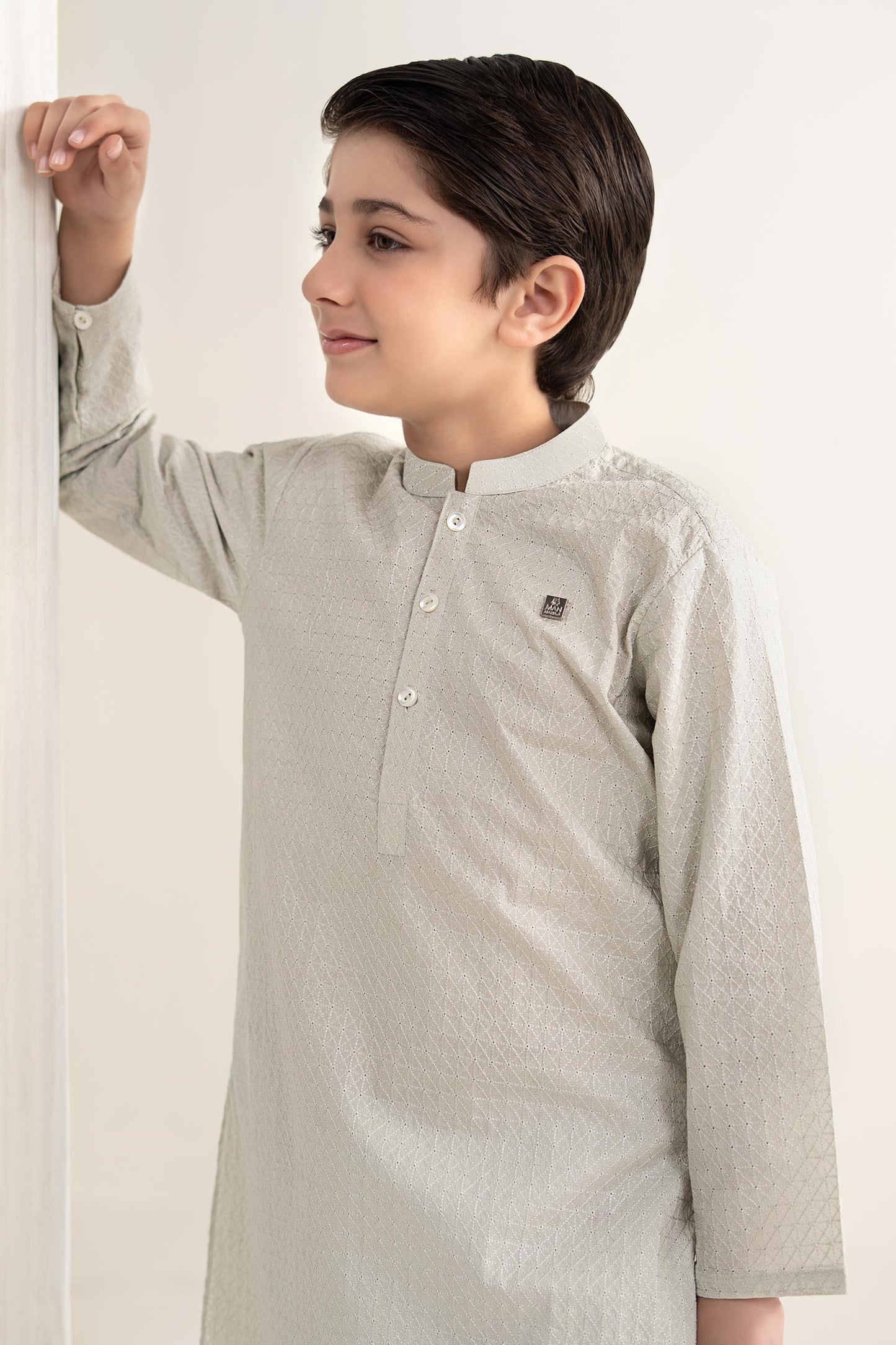 Embroidered Lawn Kurta