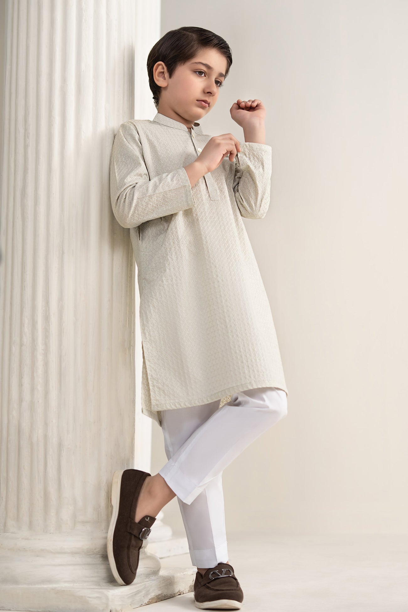 Embroidered Lawn Kurta