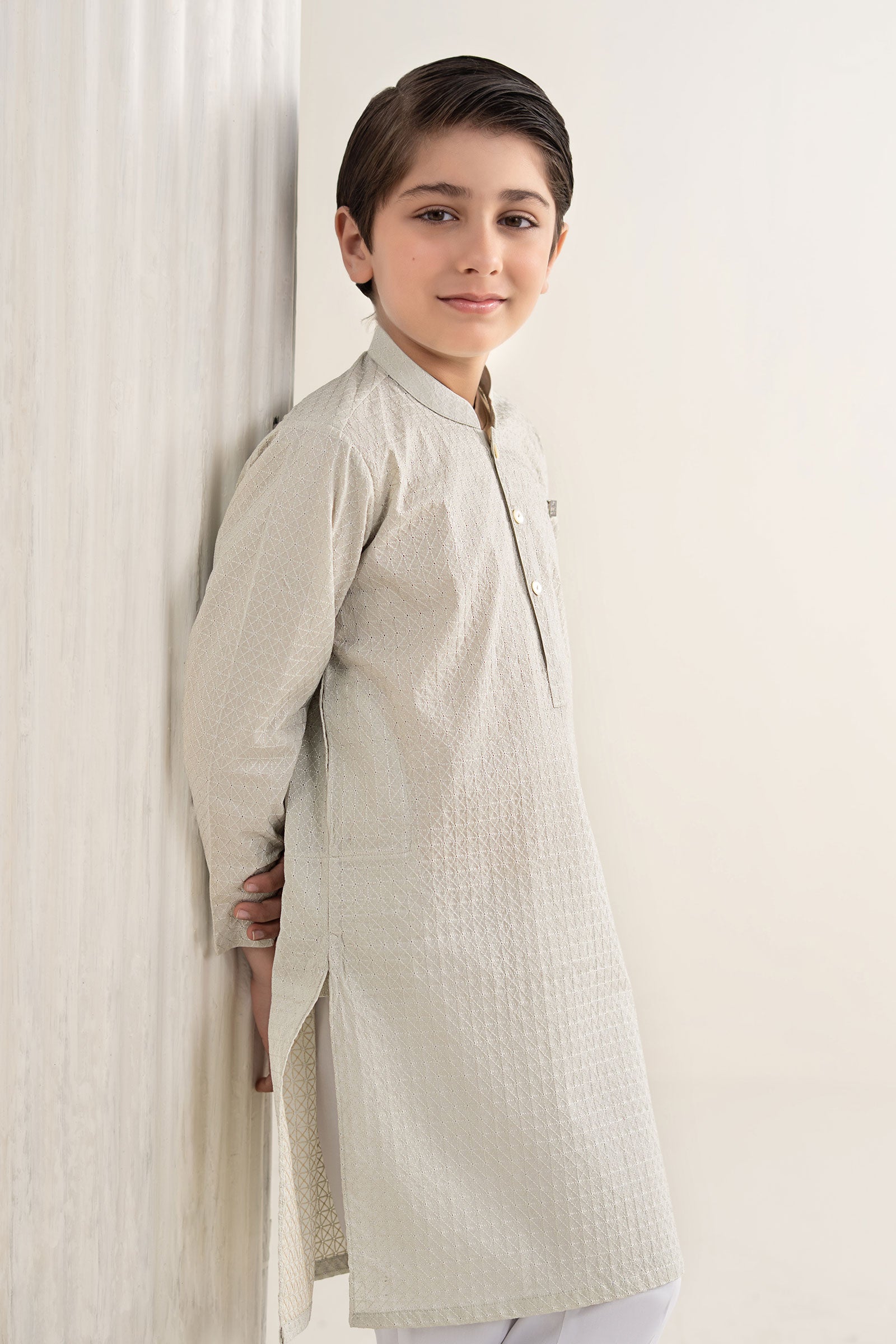 Embroidered Lawn Kurta
