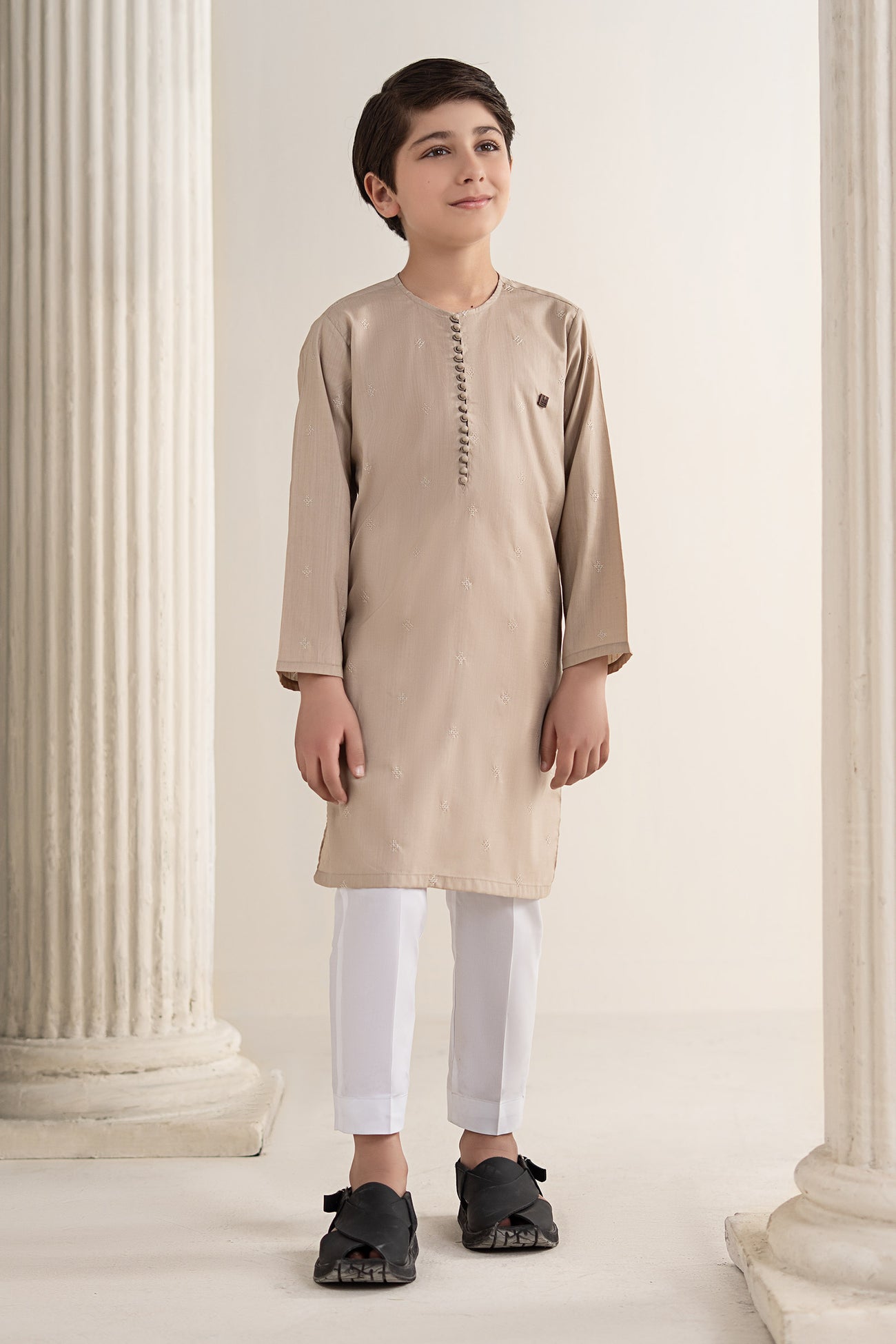 Embroidered Abalone Kurta
