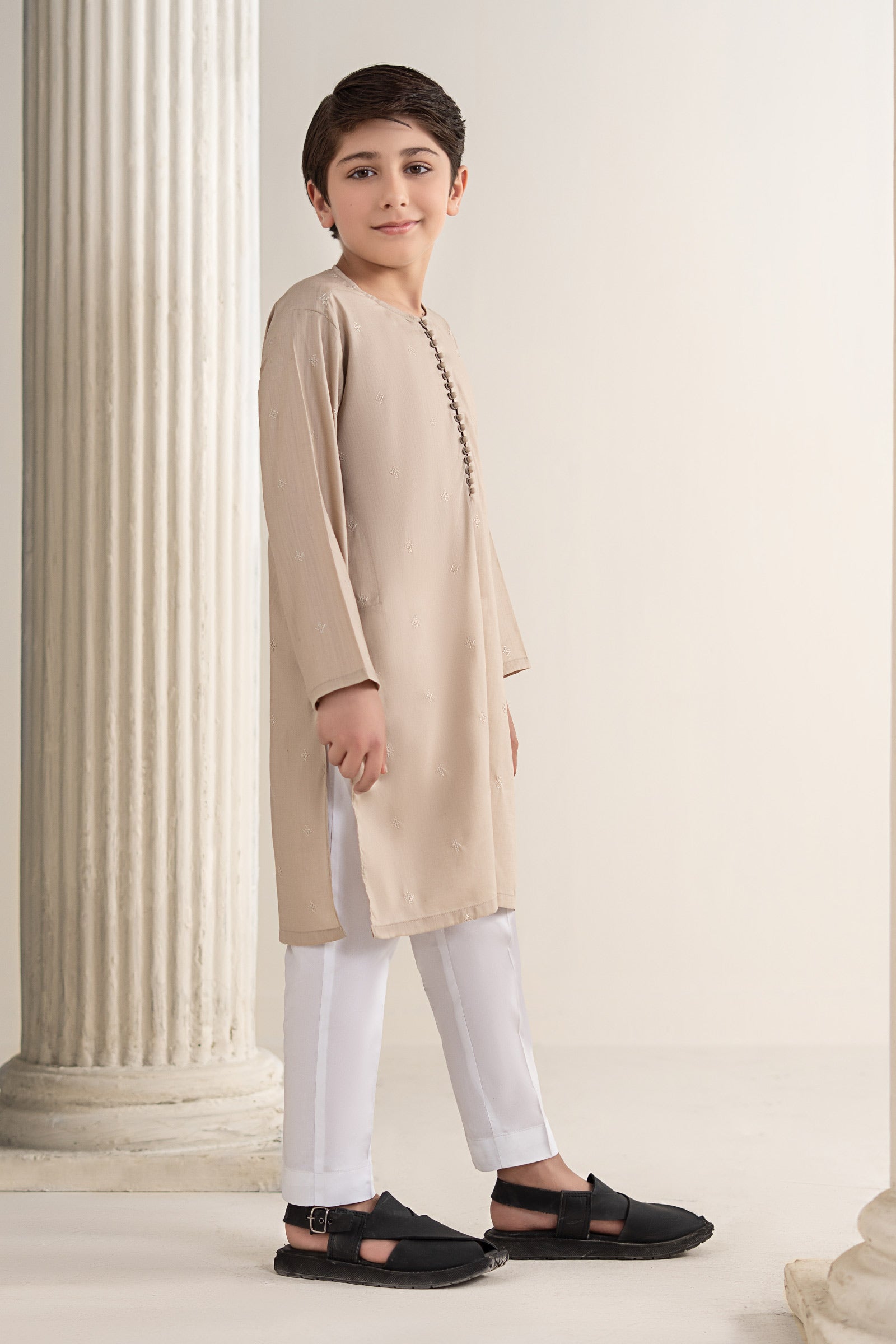 Embroidered Abalone Kurta