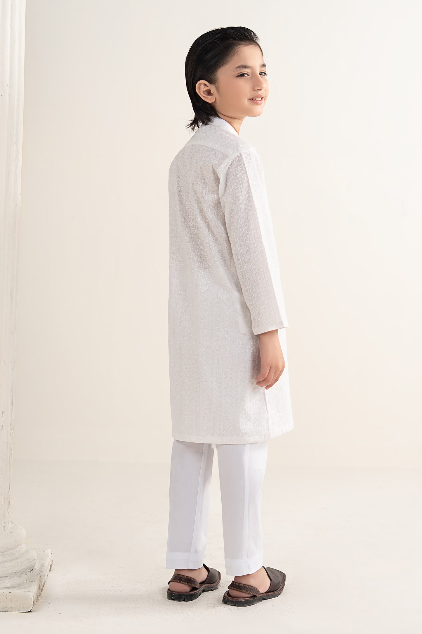 Embroidered Lawn Kurta