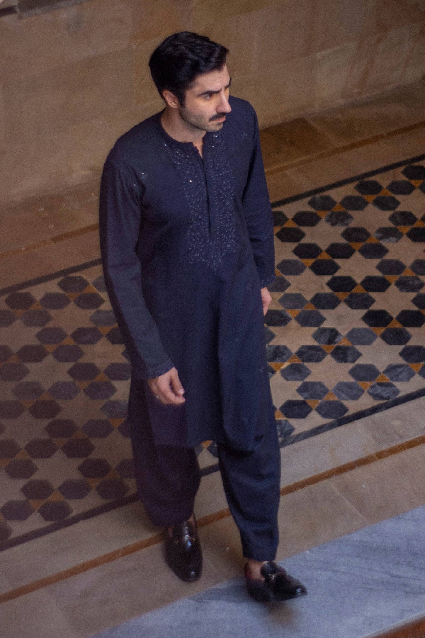 2 Piece Blemded Khaddar Suit