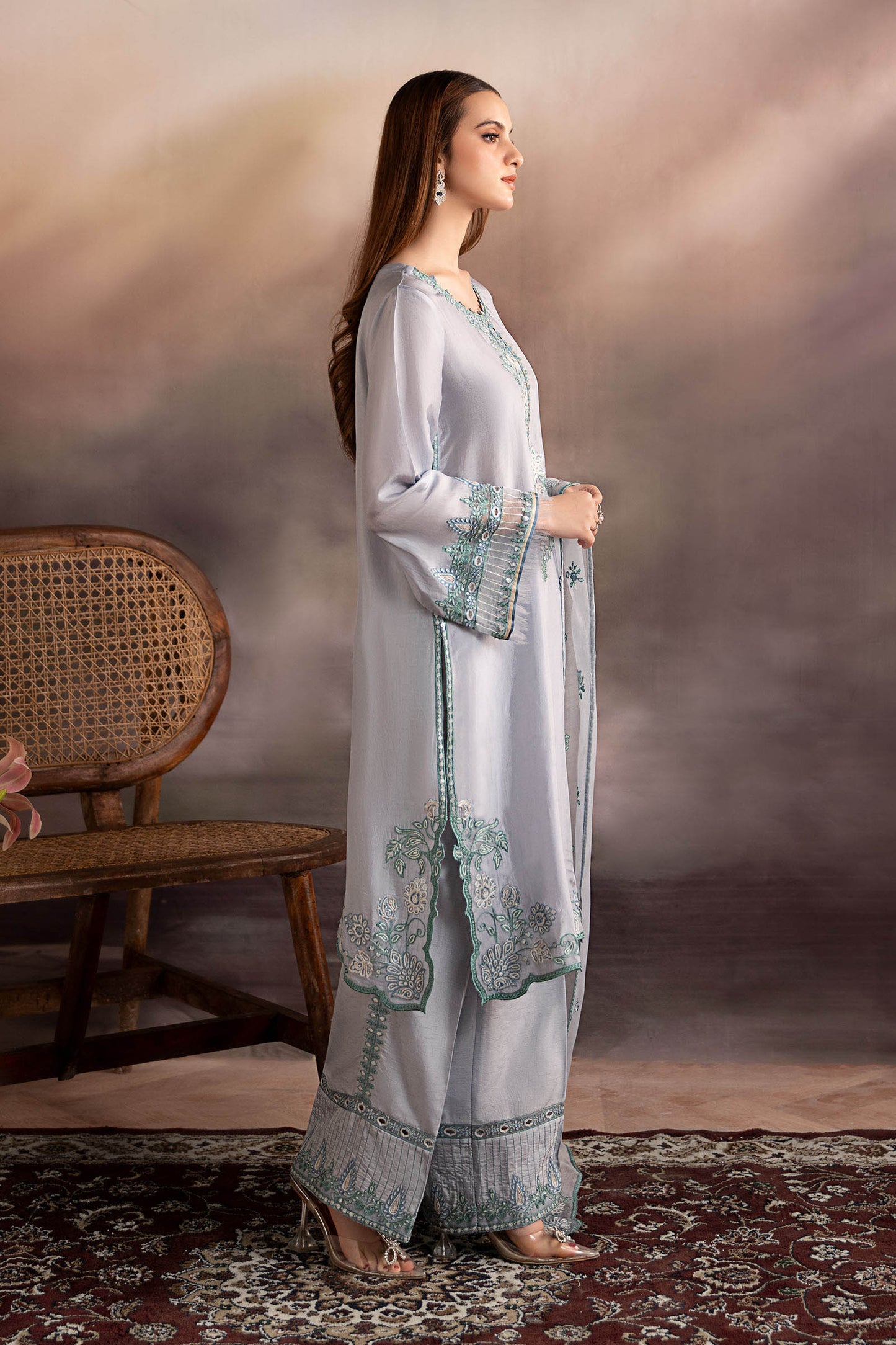3 Piece Embroidered Tassel Silk Suit