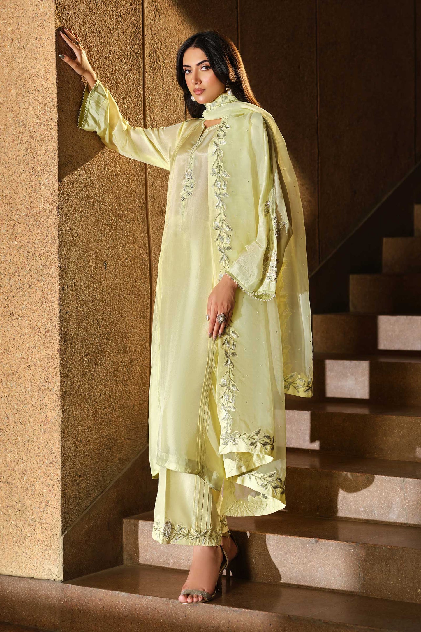 3 Piece Embroidered Tassel Silk Suit