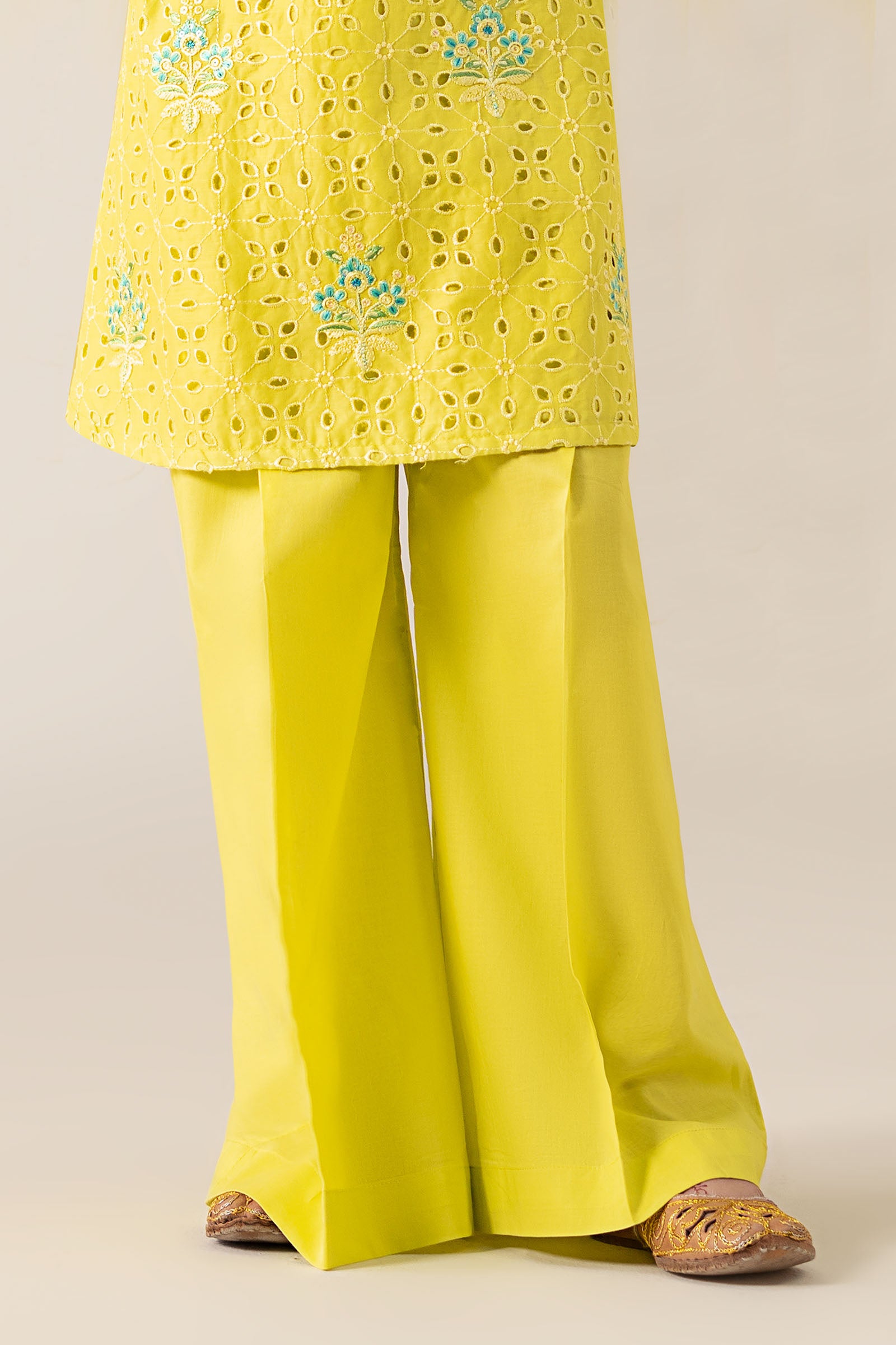 3 Piece Embroidered Lawn Suit