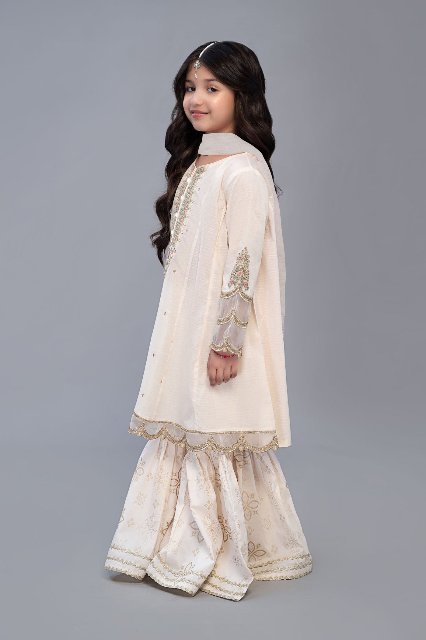 3 Piece Embroidered Lawn Suit