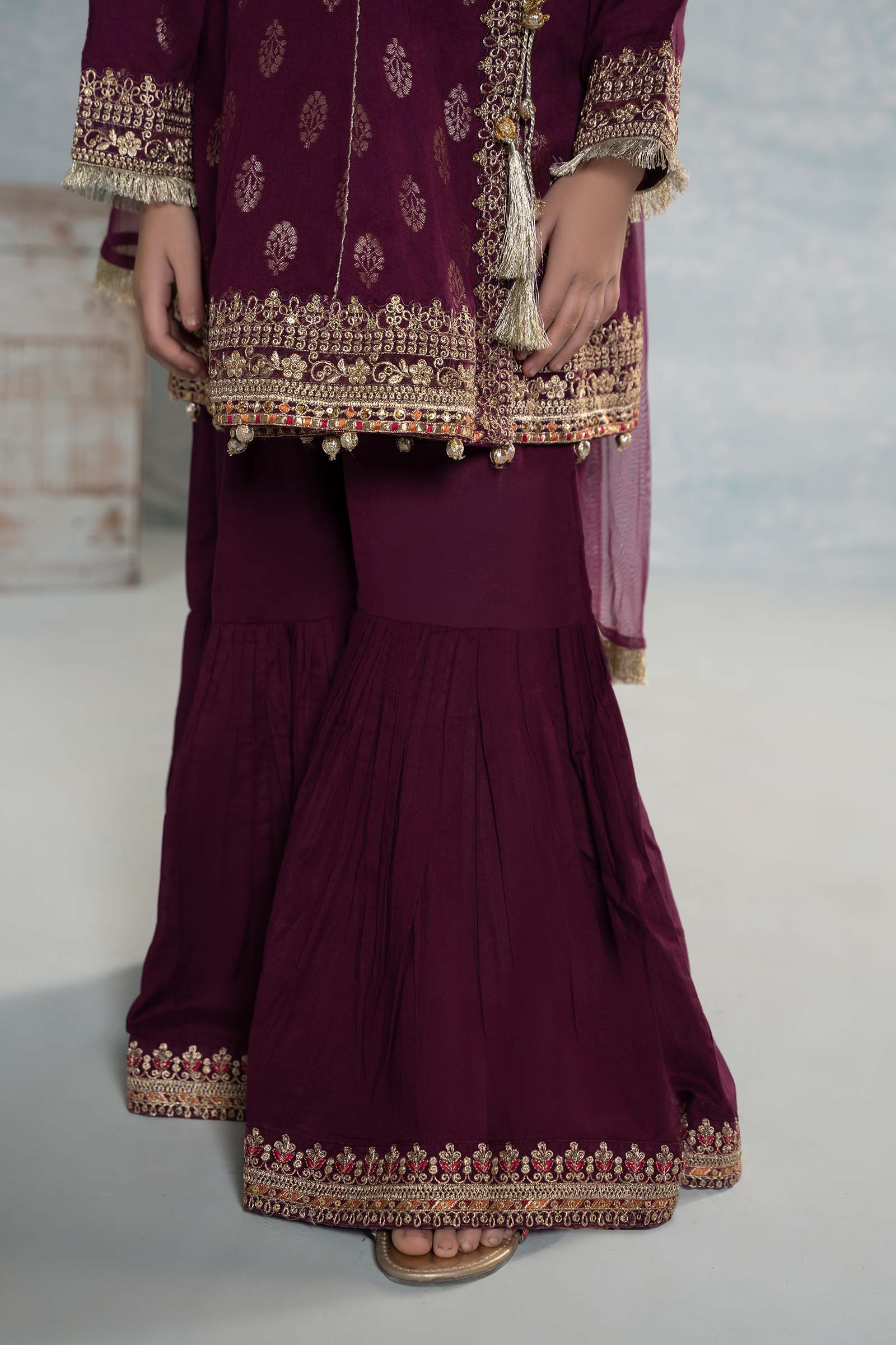 3 Piece Embroidered Jacquard Suit