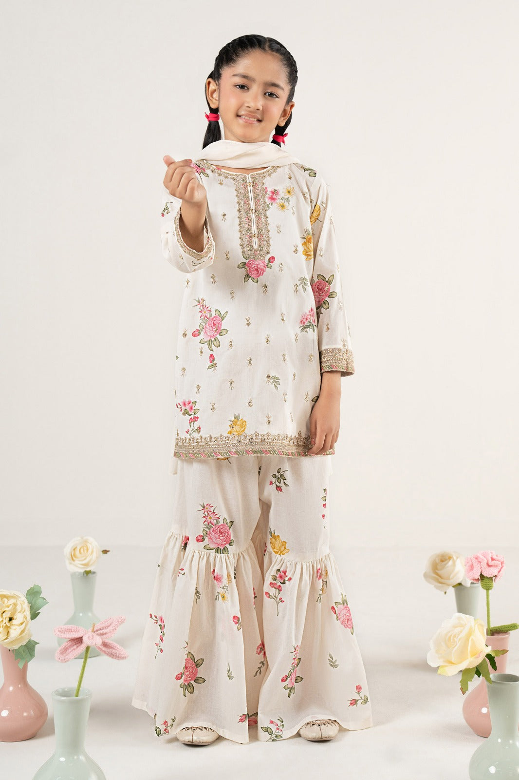 3 Piece Embroidered Lawn Suit