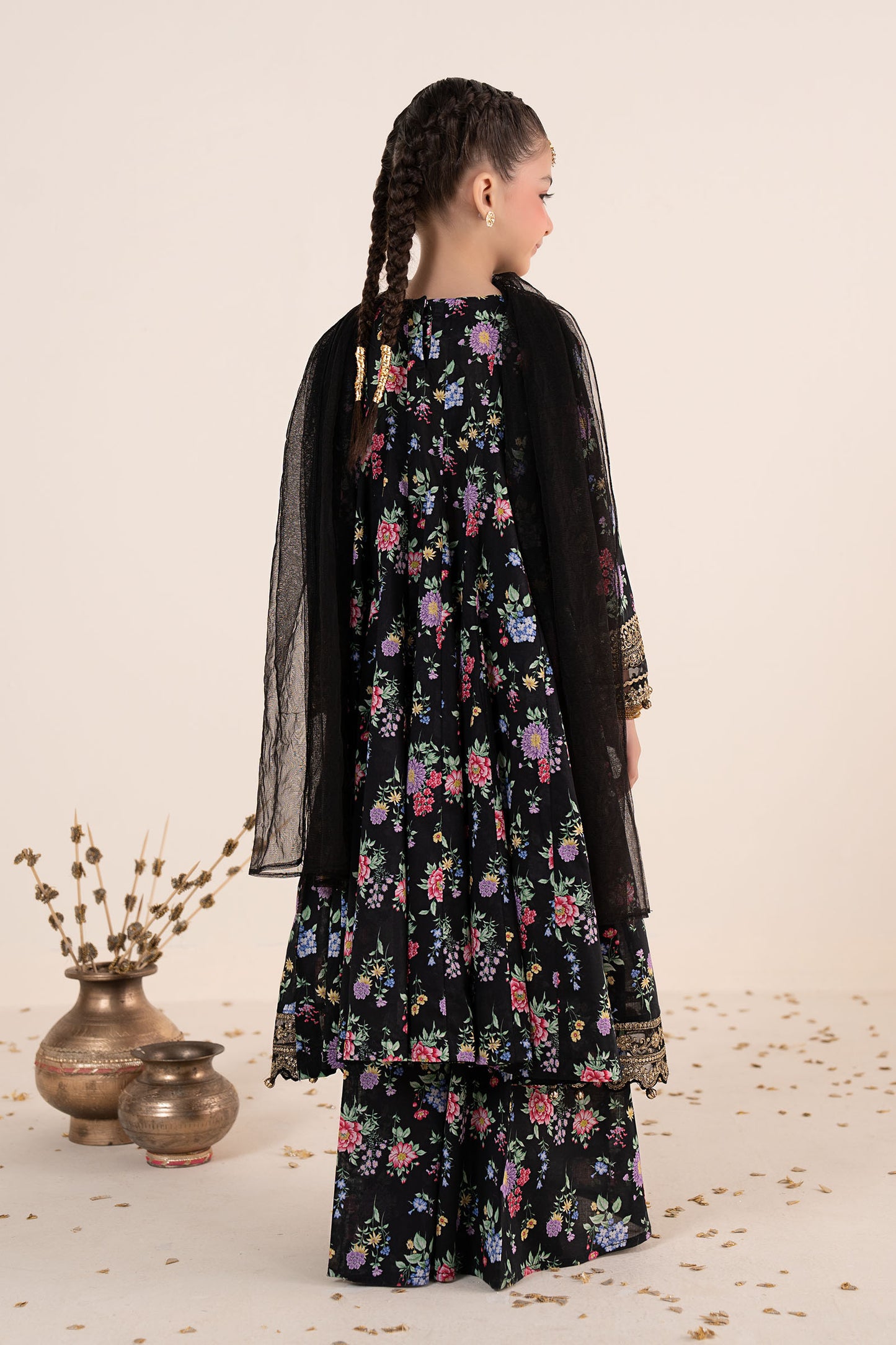 3 Piece Embroidered Lawn Suit