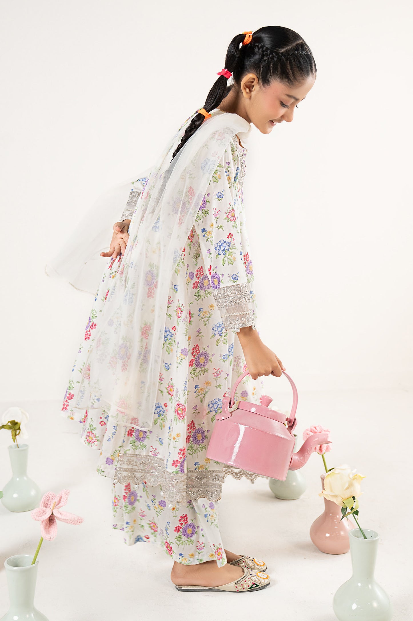 3 Piece Embroidered Lawn Suit