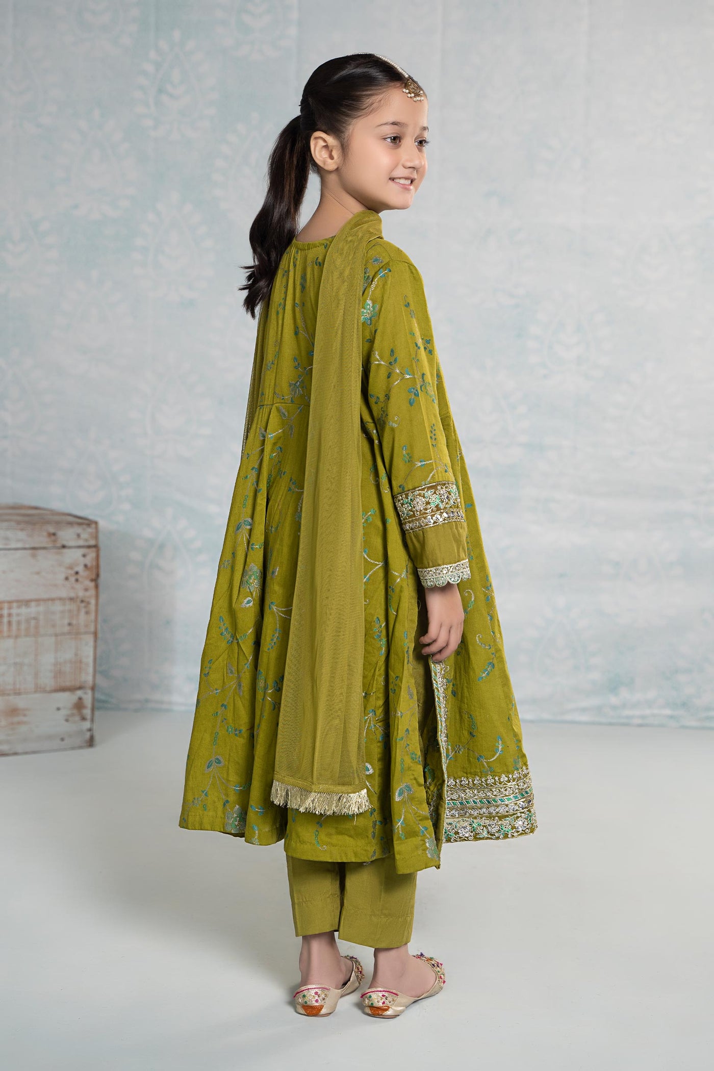 3 Piece Embroidered Jacquard Broshia Suit