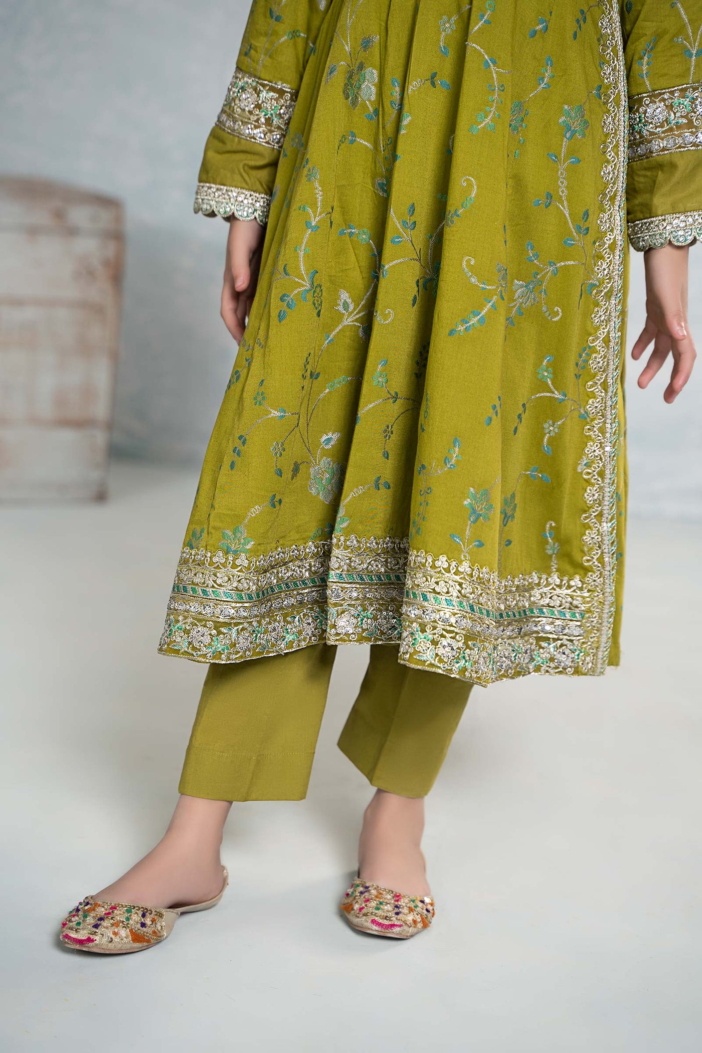 3 Piece Embroidered Jacquard Broshia Suit