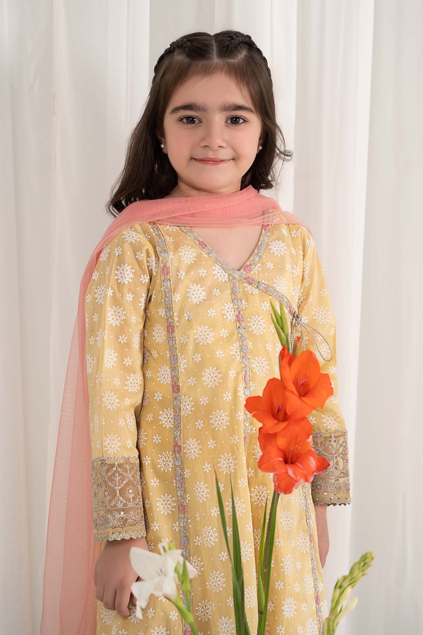 3 Piece Embroidered Lawn Suit