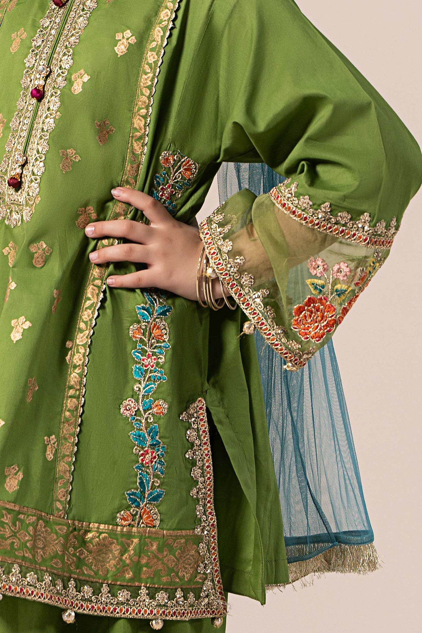 3 Piece Embroidered Lawn Suit