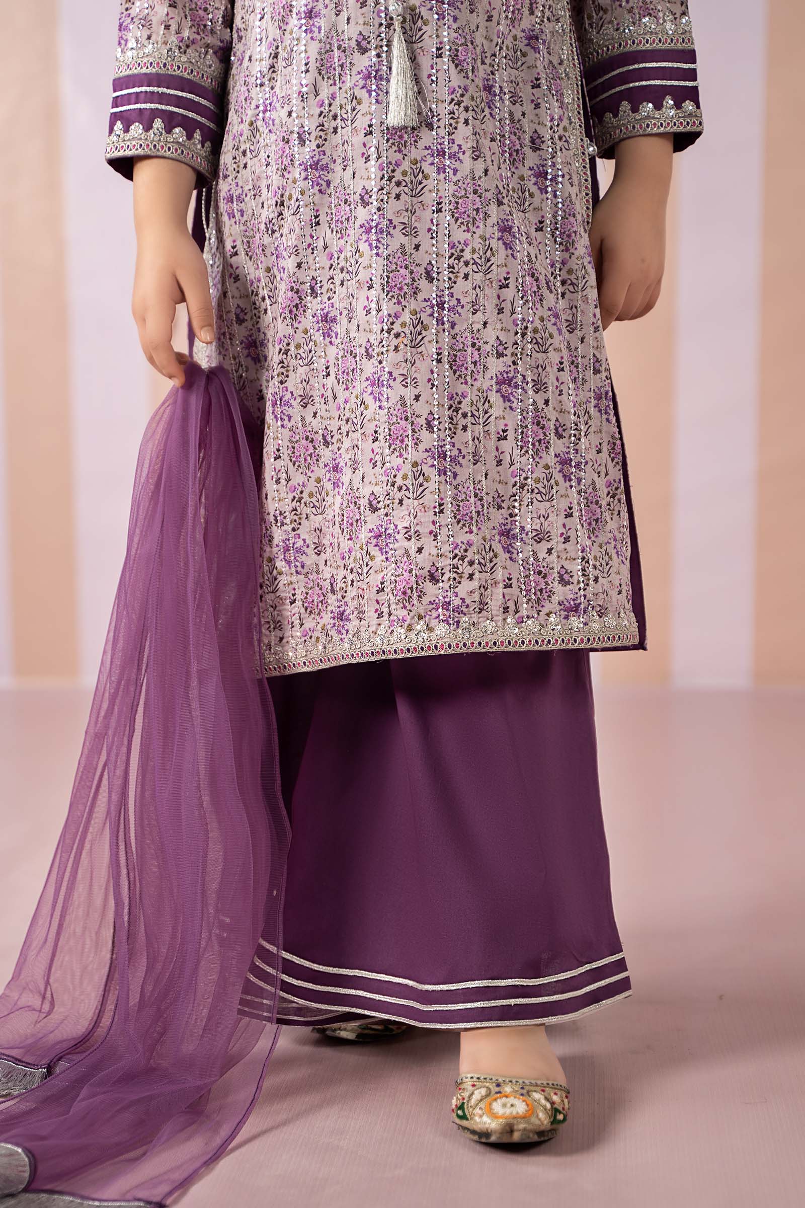 3 Piece Embroidered Lawn Suit