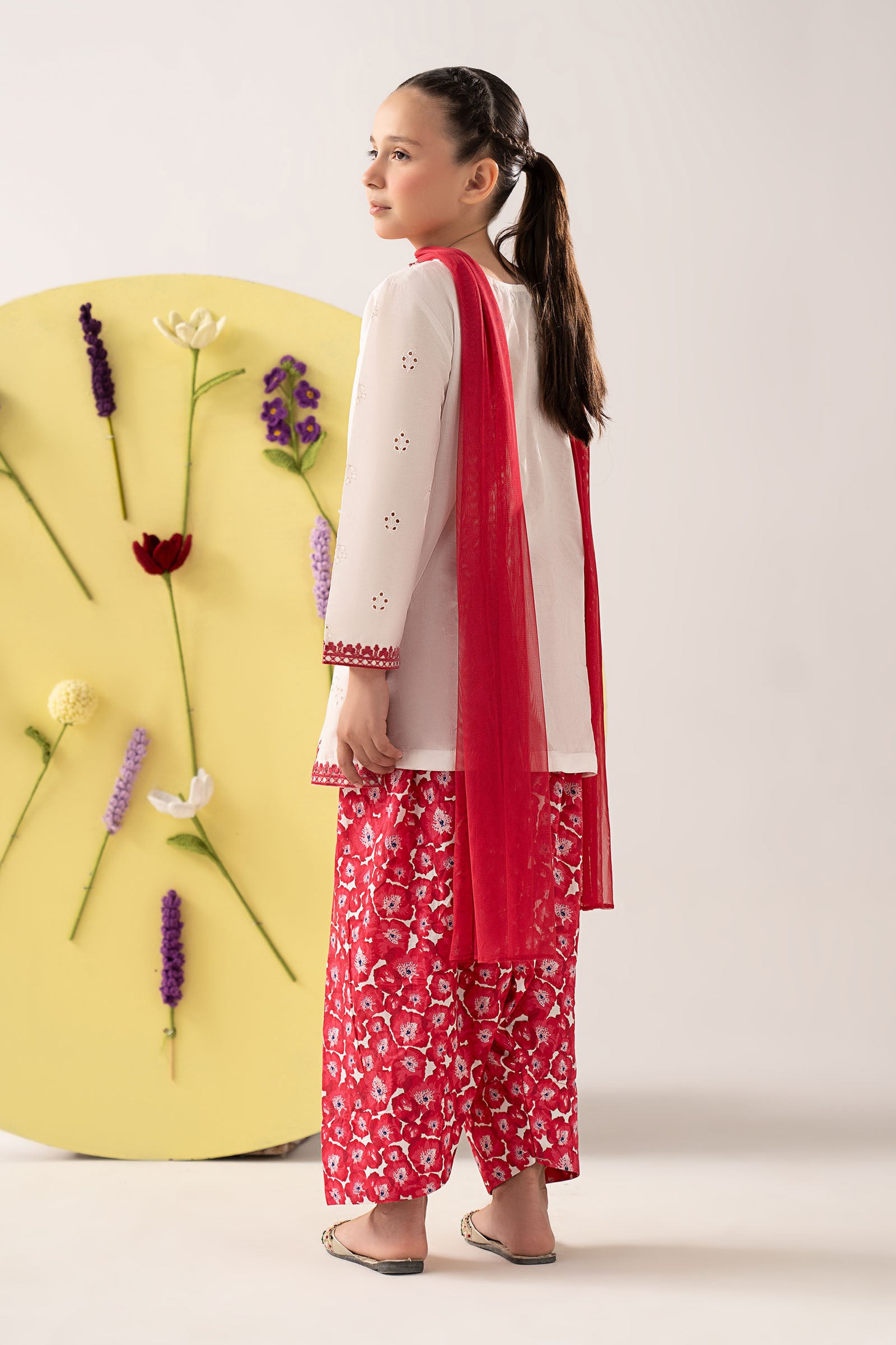 3 Piece Embroidered Lawn Suit