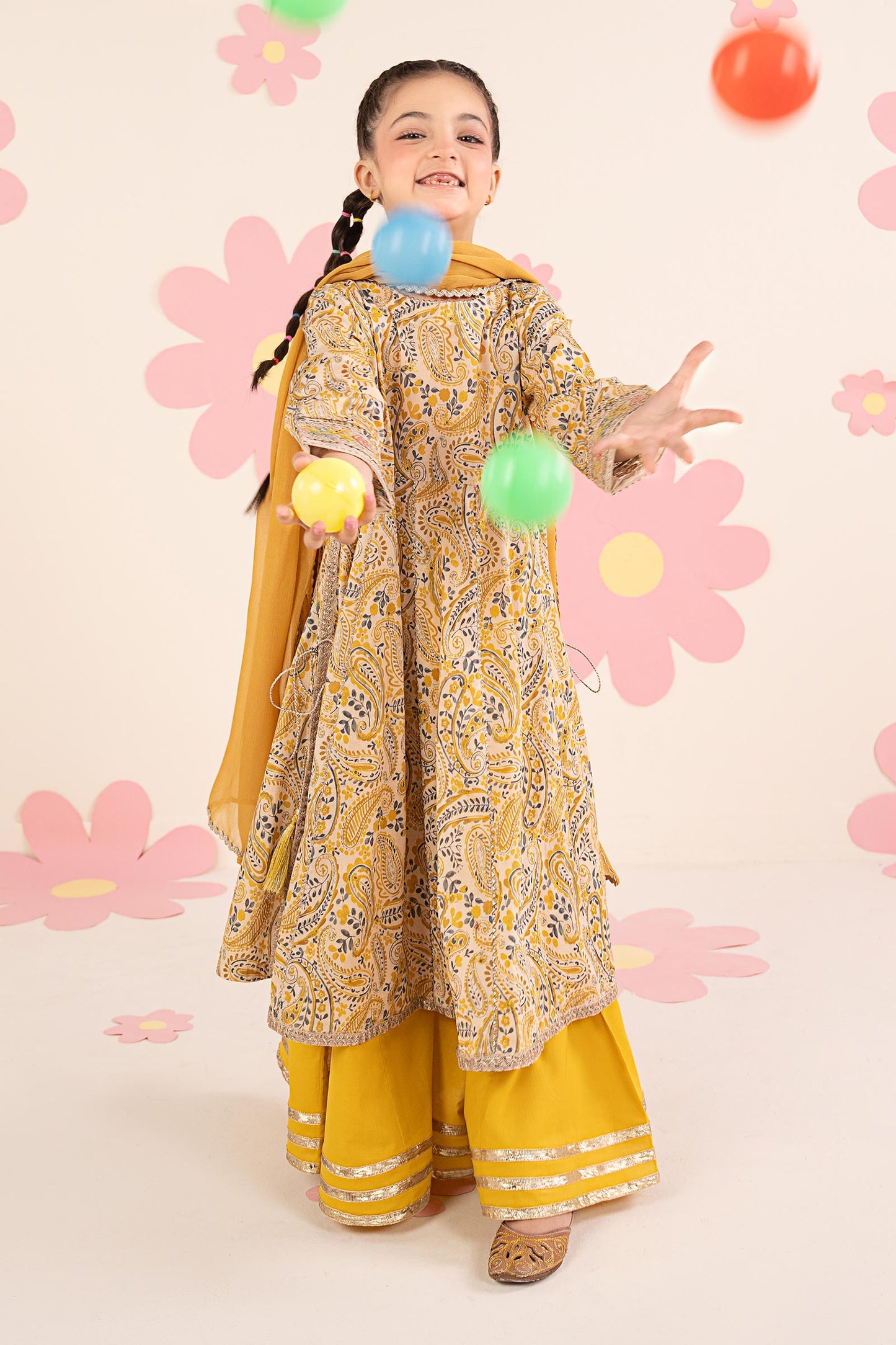 3 Piece Embroidered Lawn Suit
