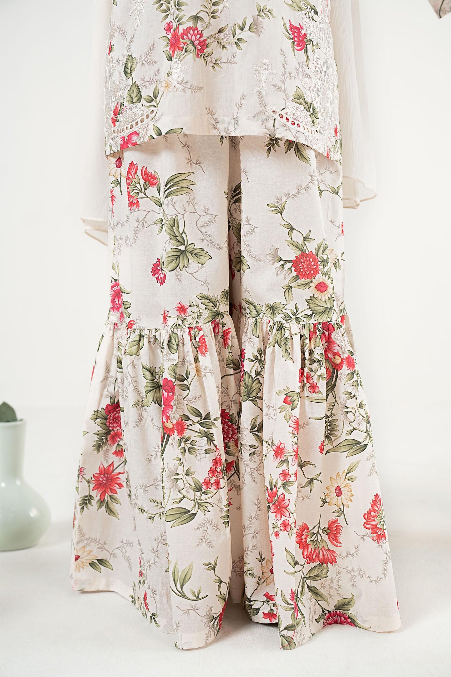 3 Piece Embroidered Lawn Suit