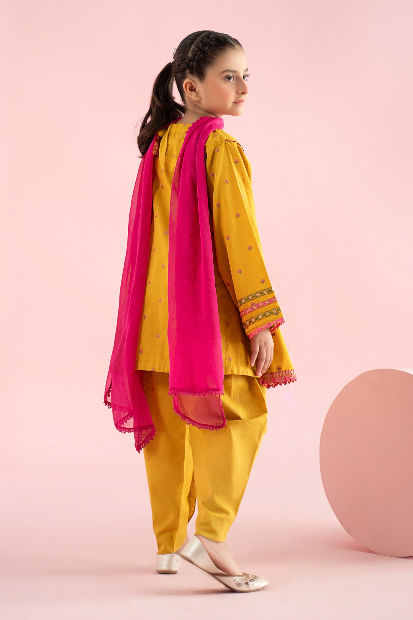 3 Piece Embroidered Jacquard Brochia Suit