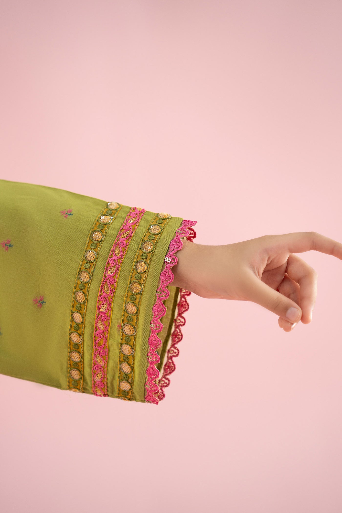 3 Piece Embroidered Jacquard Brochia Suit