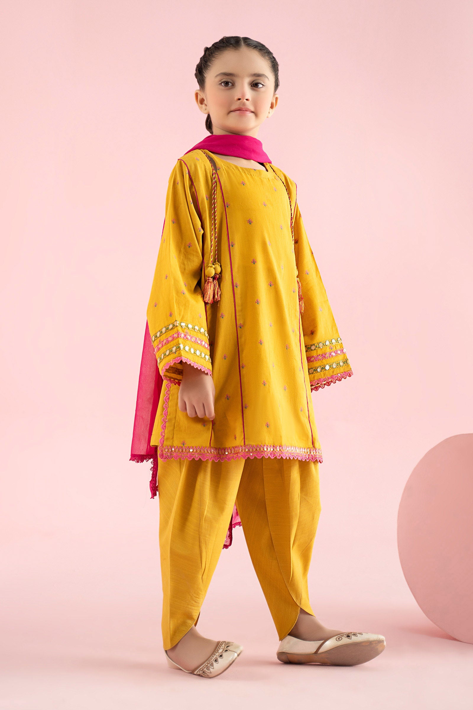 3 Piece Embroidered Jacquard Brochia Suit