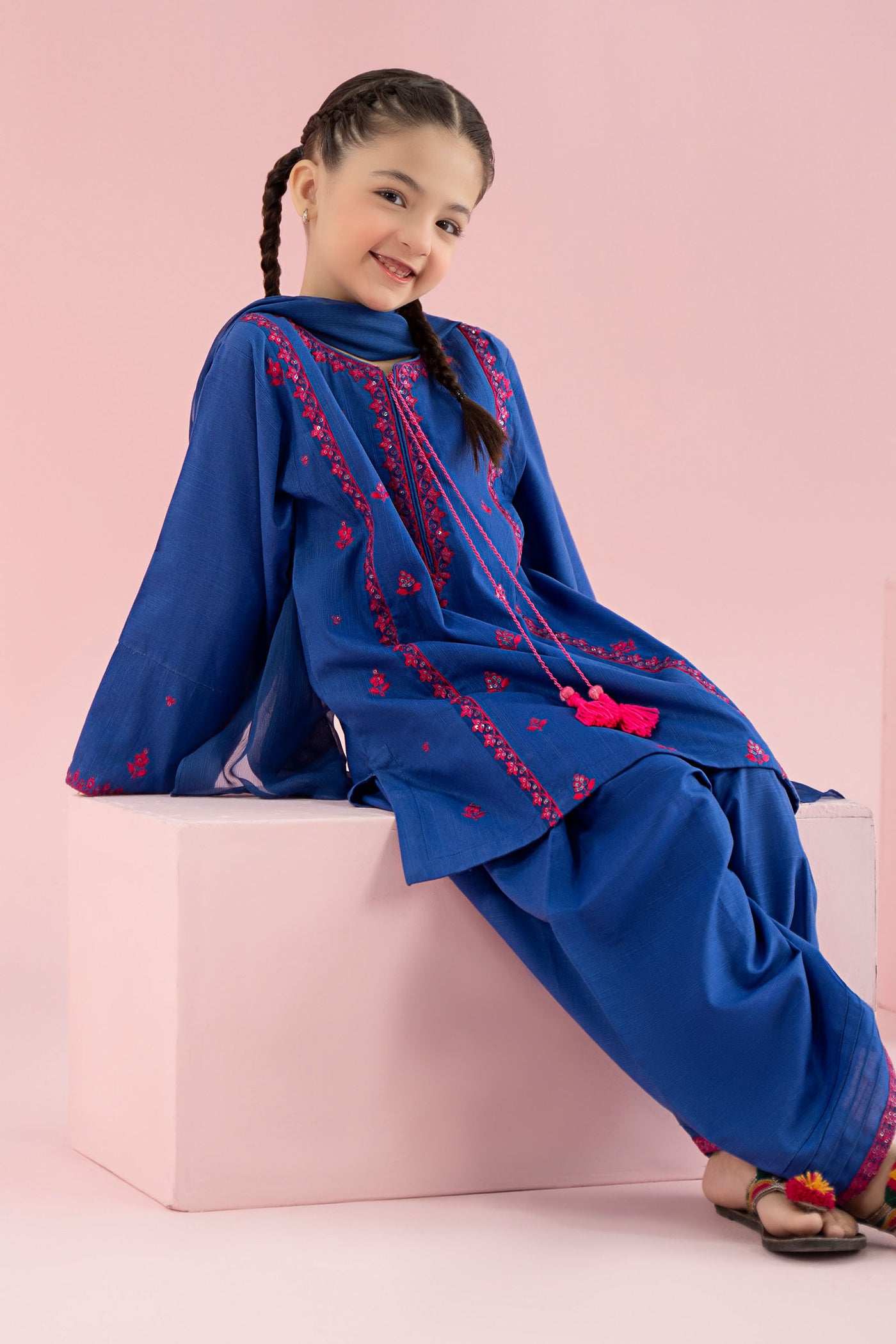 3 Piece Embroidered Khaddar Suit