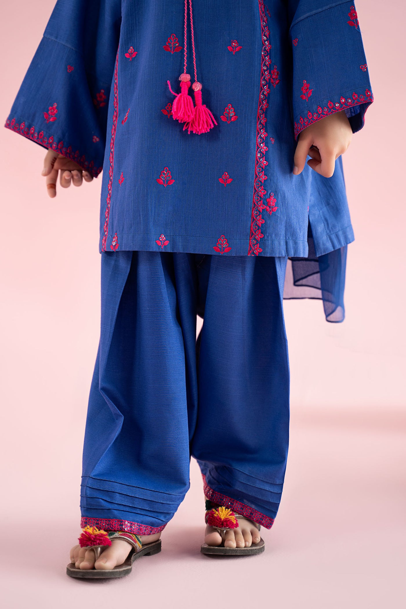 3 Piece Embroidered Khaddar Suit
