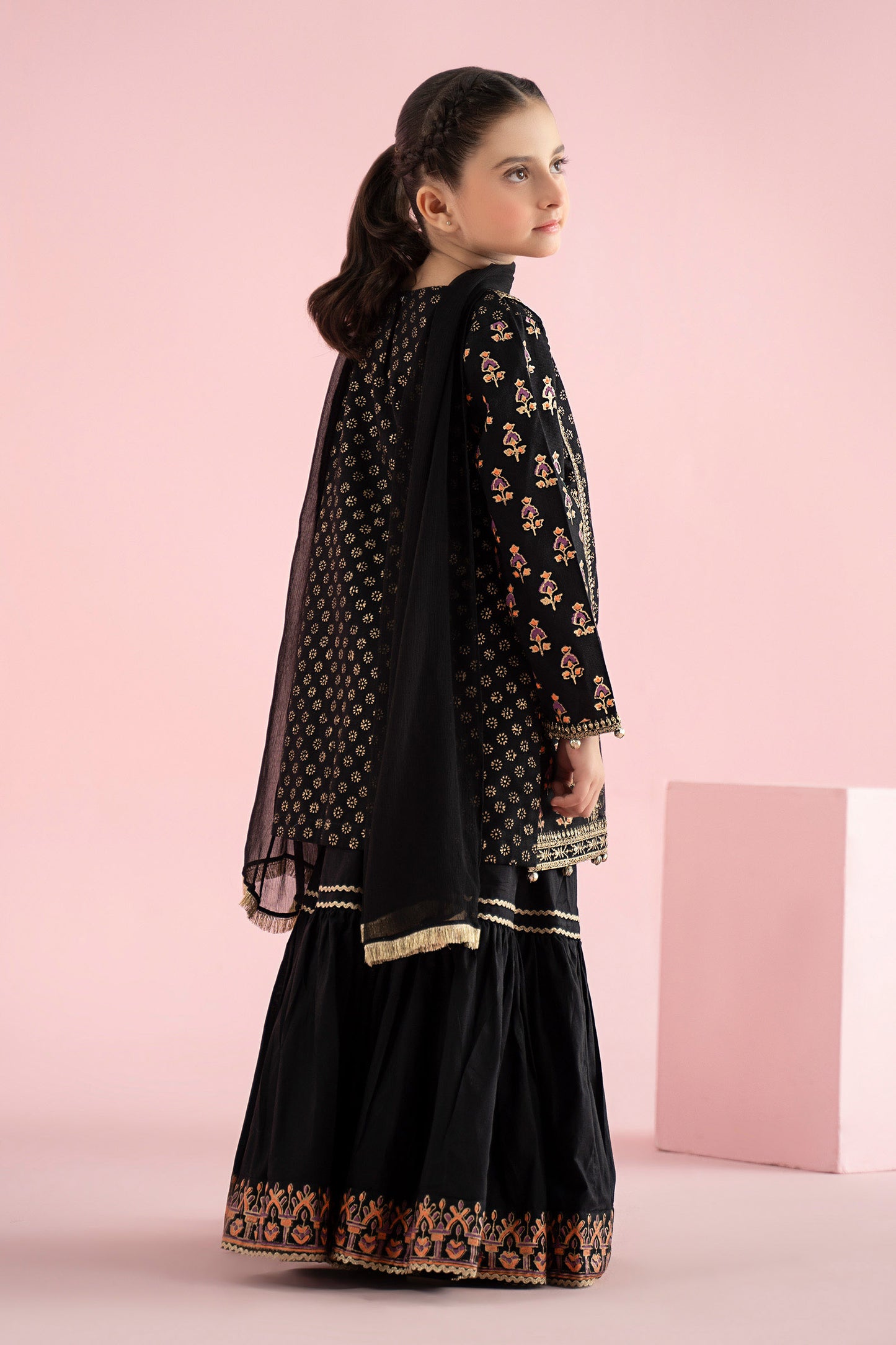 3 Piece Embroidered Karandi Suit